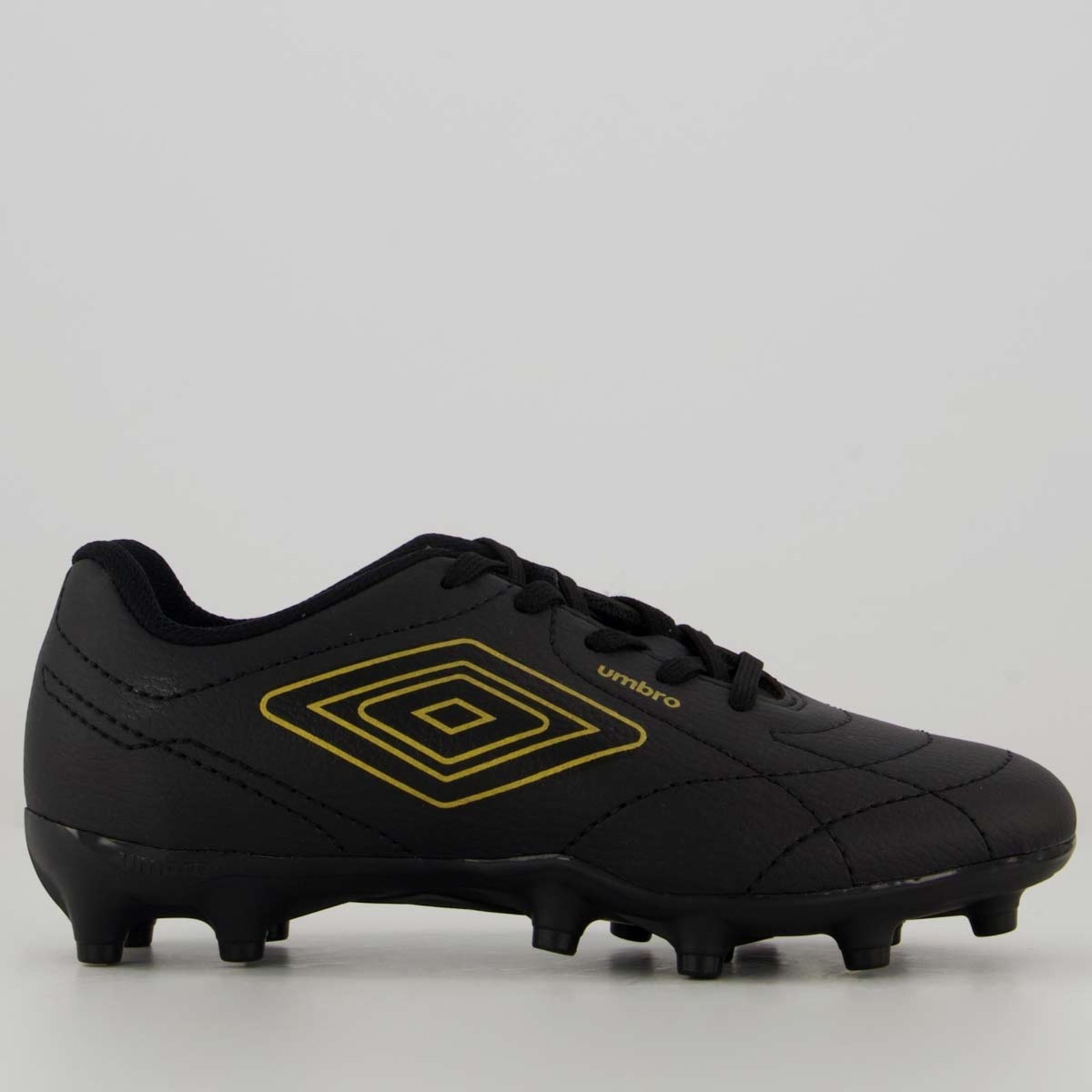 Chuteira Umbro Class Footballer Campo Juvenil Preta e Dourada