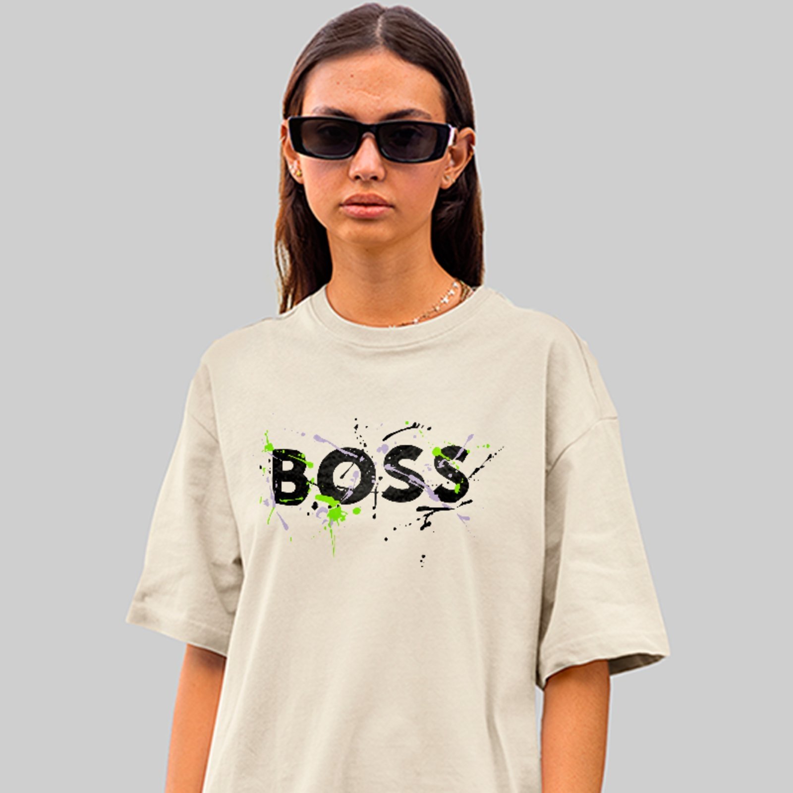 Vista 3 Camiseta Oversized Boss Visual Premium Urbano Casual Off White ousy off-white white ousy off-white white