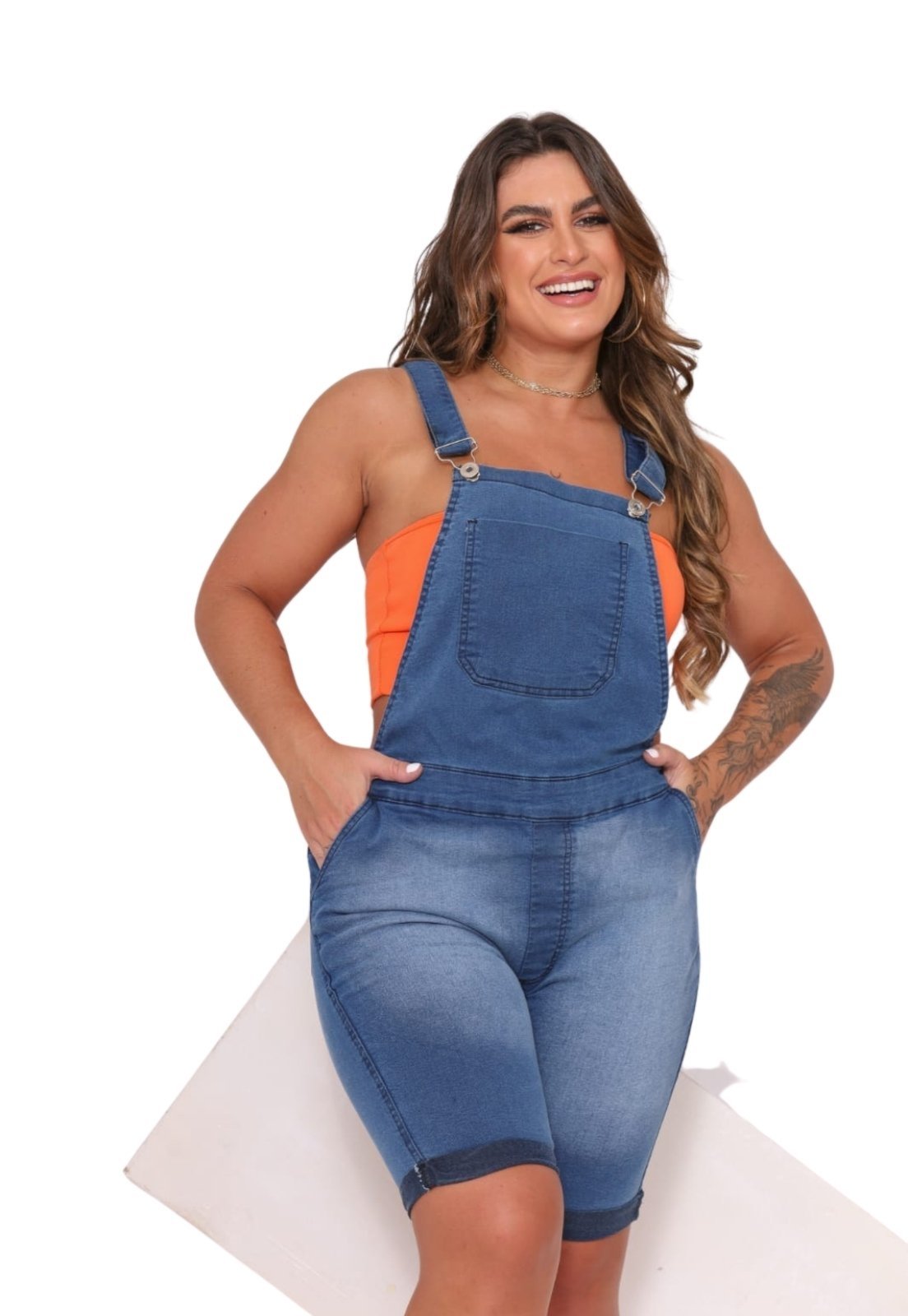 Macacão Jardineira Bermuda Azul Jeans Feminino Alleppo Jeans