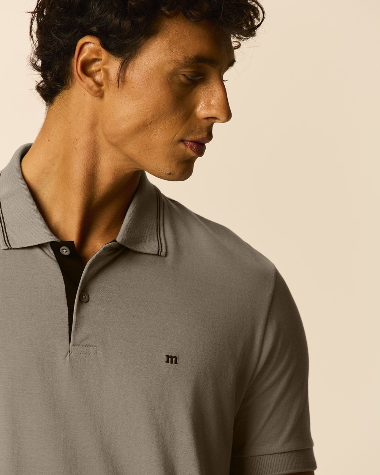 Camisa Polo Básica Masculina Peitilho Com Botões E Bordado Frontal Em Algodão