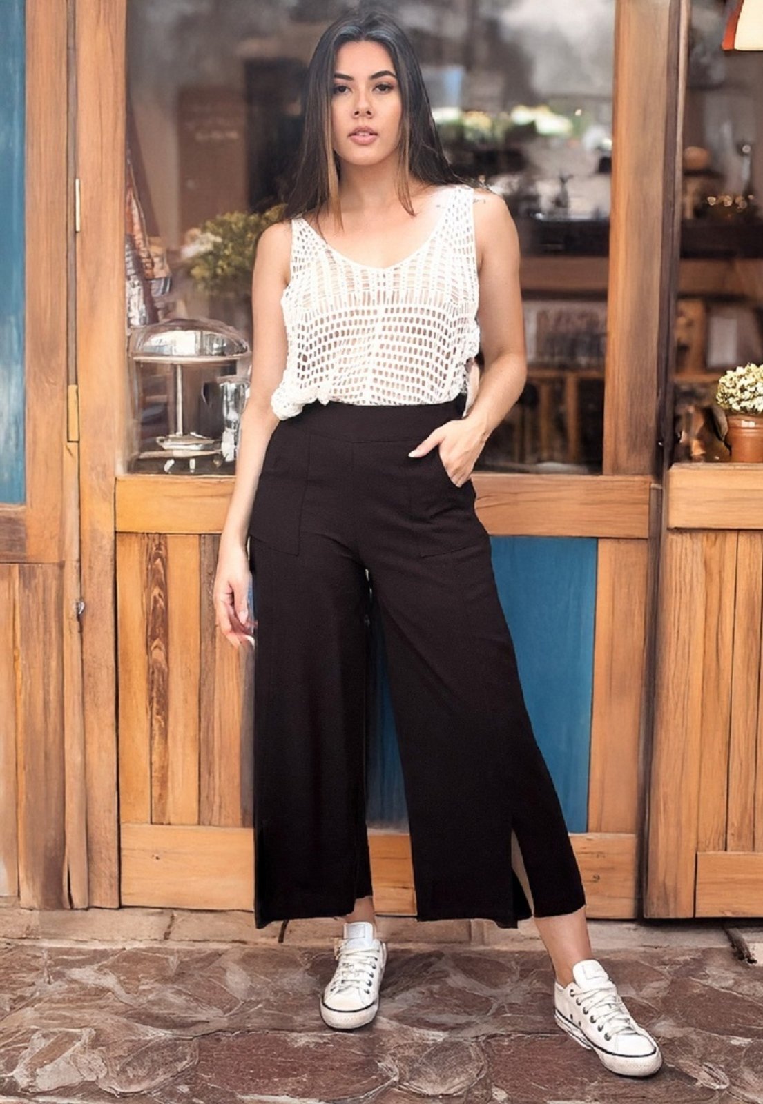 Calça Plana Pantacourt Preta