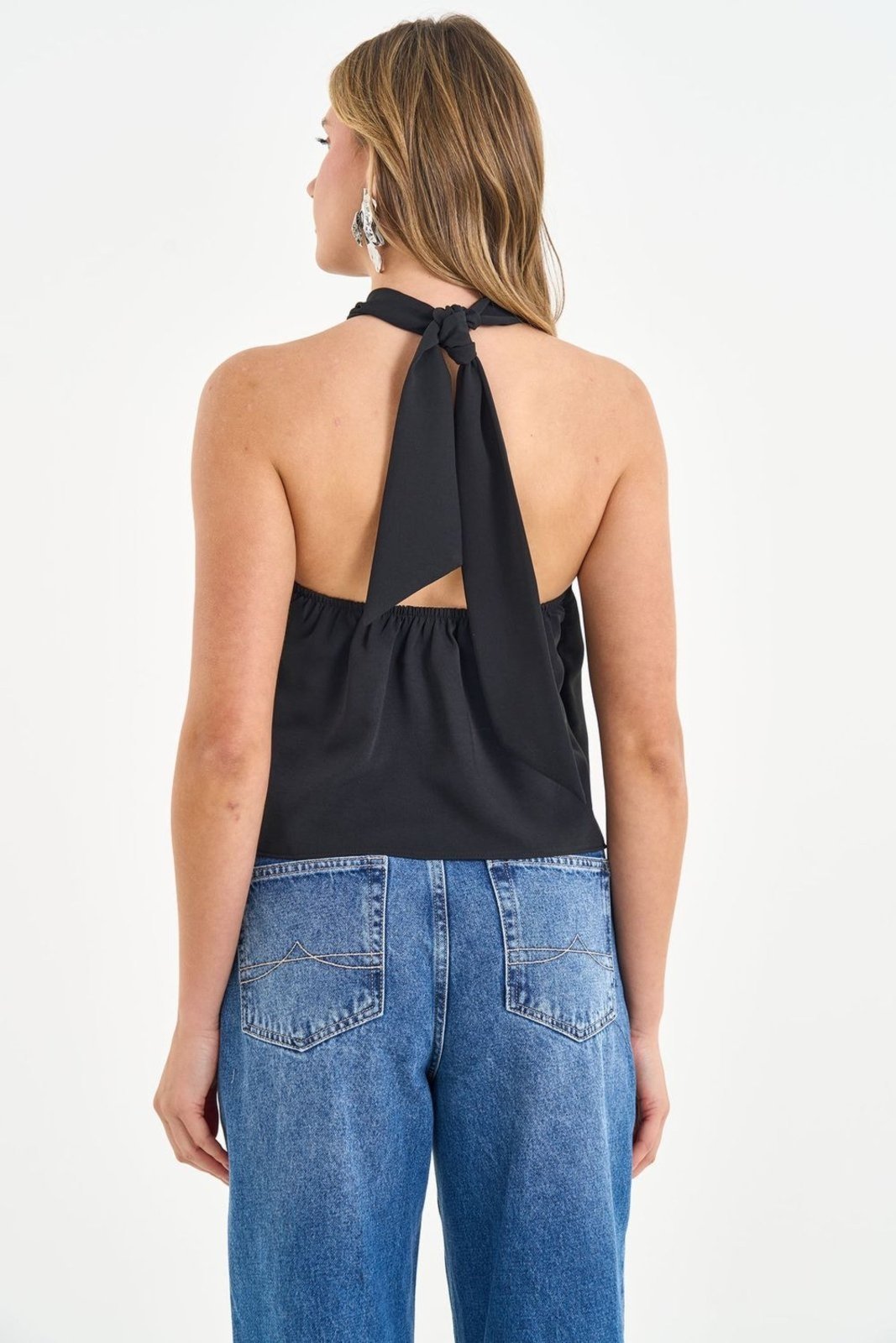 Vista 3 Blusa Fluida com Amarração nas Costas ACT FEMININO preto ACT FEMININO preto