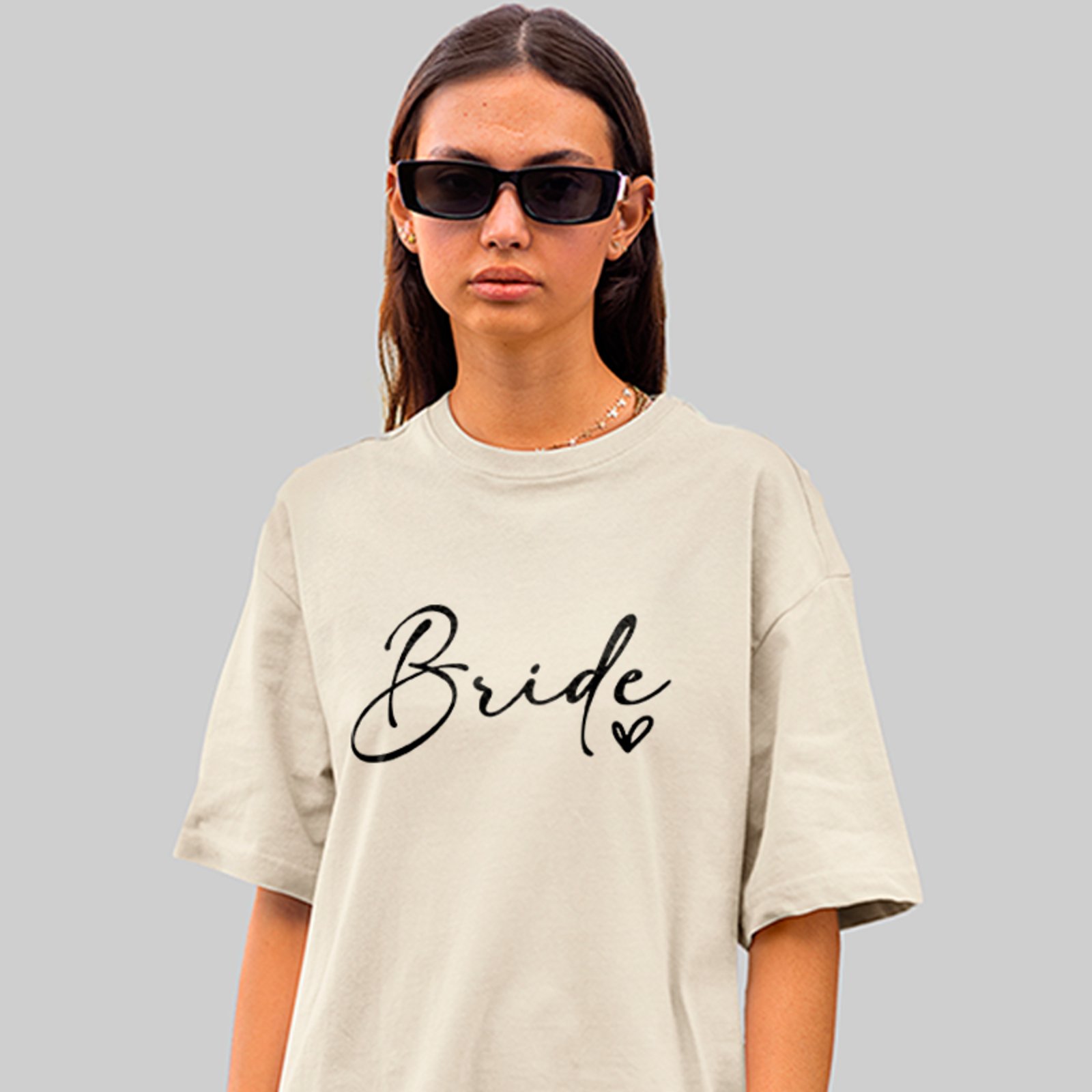 Camiseta Oversized Bride Noiva Wedding Style Unissex Off White