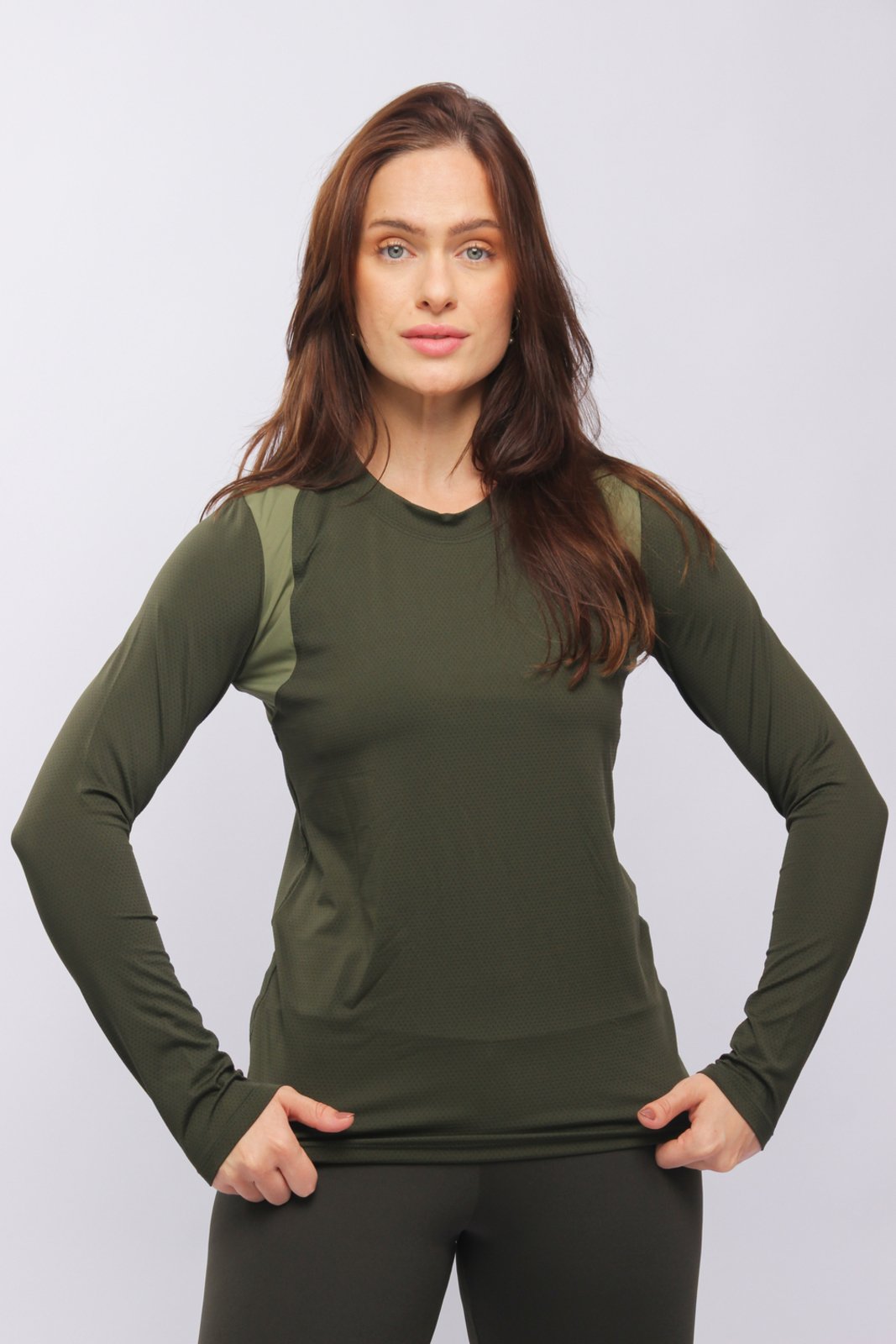 1423193 – Blusa Manga Longa Sport Dry Fit Verde Oliva – Duna Casual