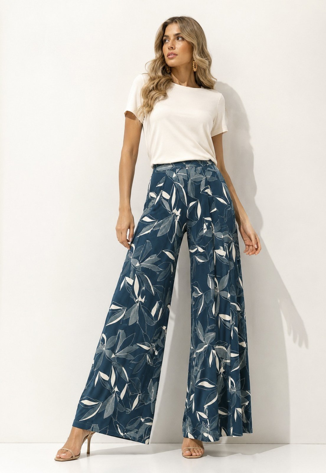 Calça Cabanafree Pantalona Granja Malha Estampa Hibisco Blue