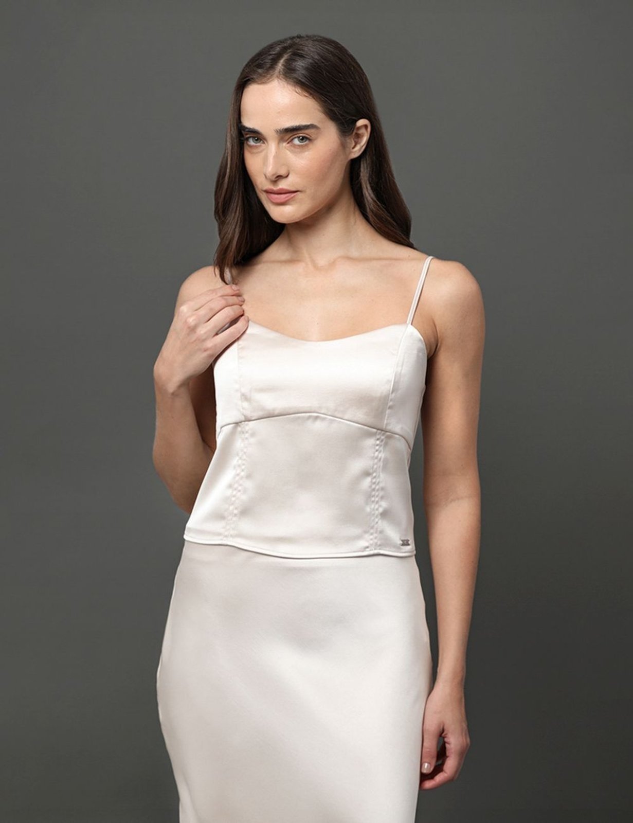 Vista 2 Top Feminino Acetinado Calvin Klein Jeans - Off White off-white white Calvin Klein Jeans off-white white
