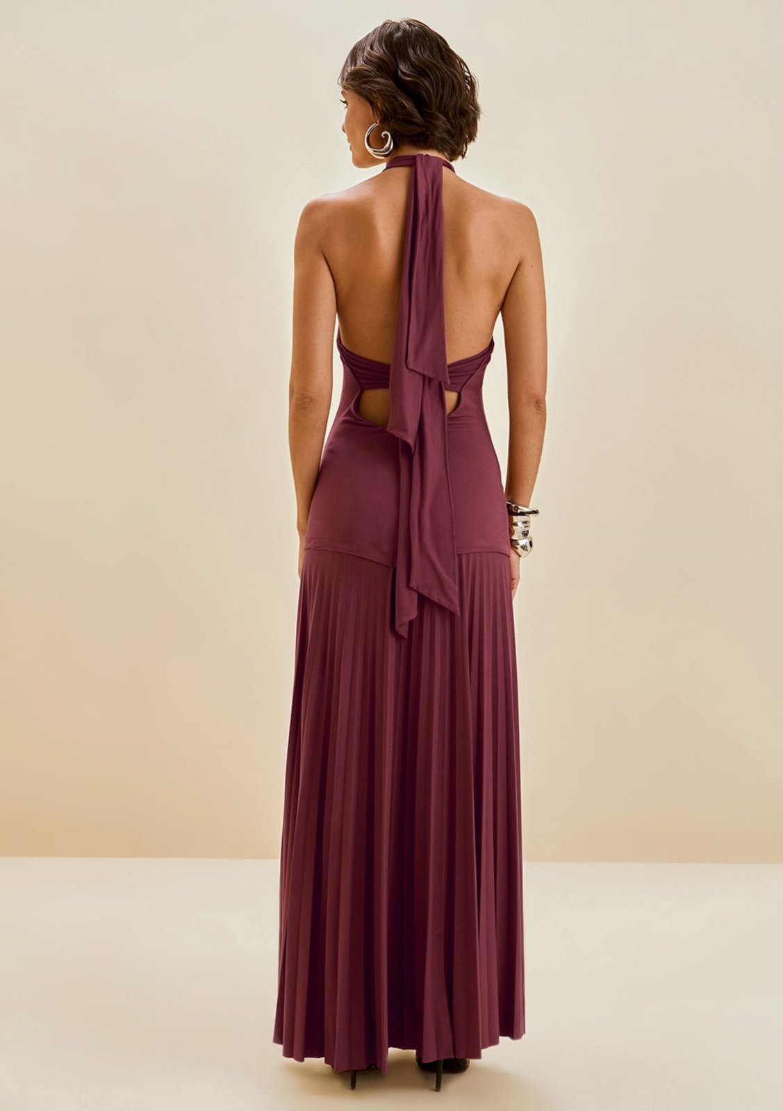Vista 3 Vestido Morena Rosa Ajustado Decote Careca Sem Alça Midi Bordô Morena Rosa bordô rosa