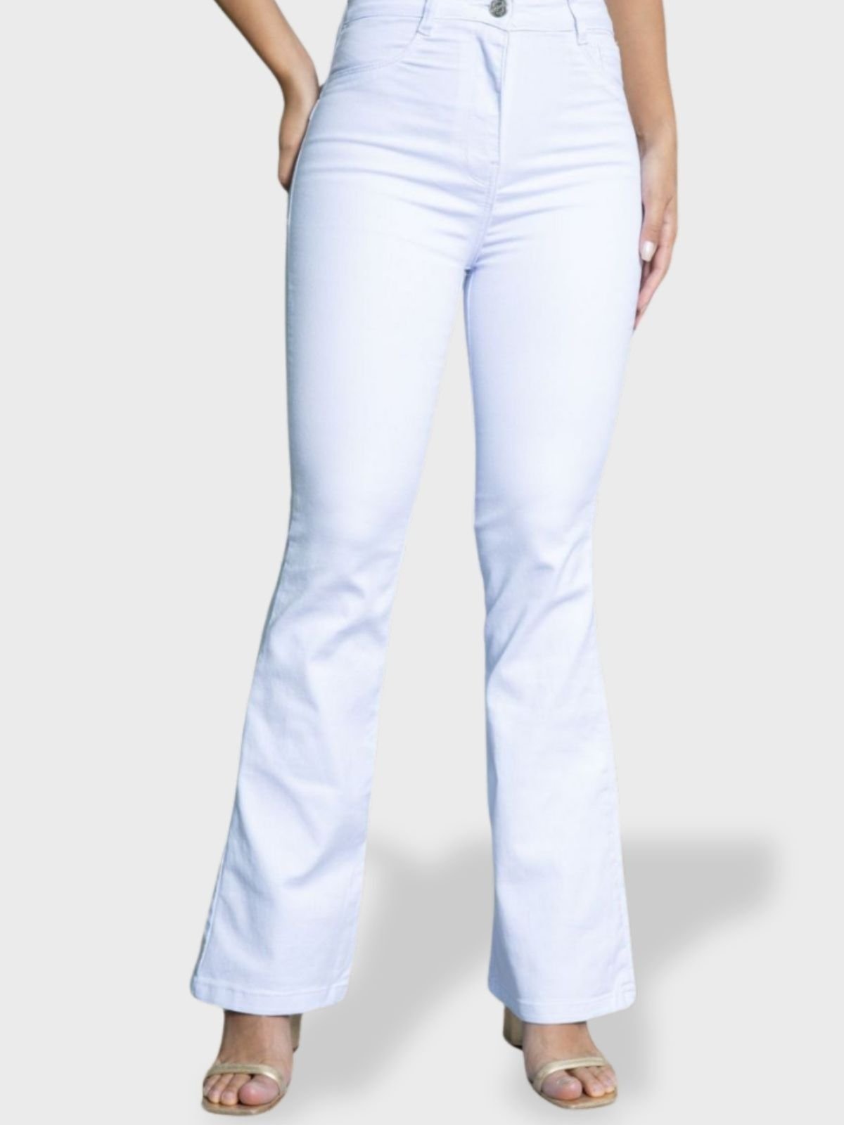 Calça Jeans Flare Boca de Sino Feminina Branca Cintura Alta Estilo Retro