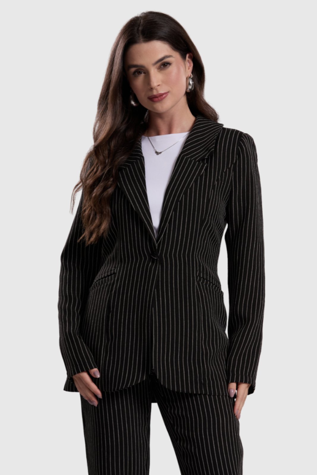 Blazer Feminino Amora Café Risca de Giz Preto