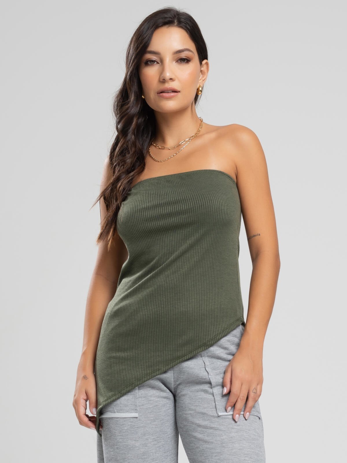Blusa Tomara Que Caia Assimétrica Fenda Lateral Canelada Moda Casual Feminina Vicbela Verde