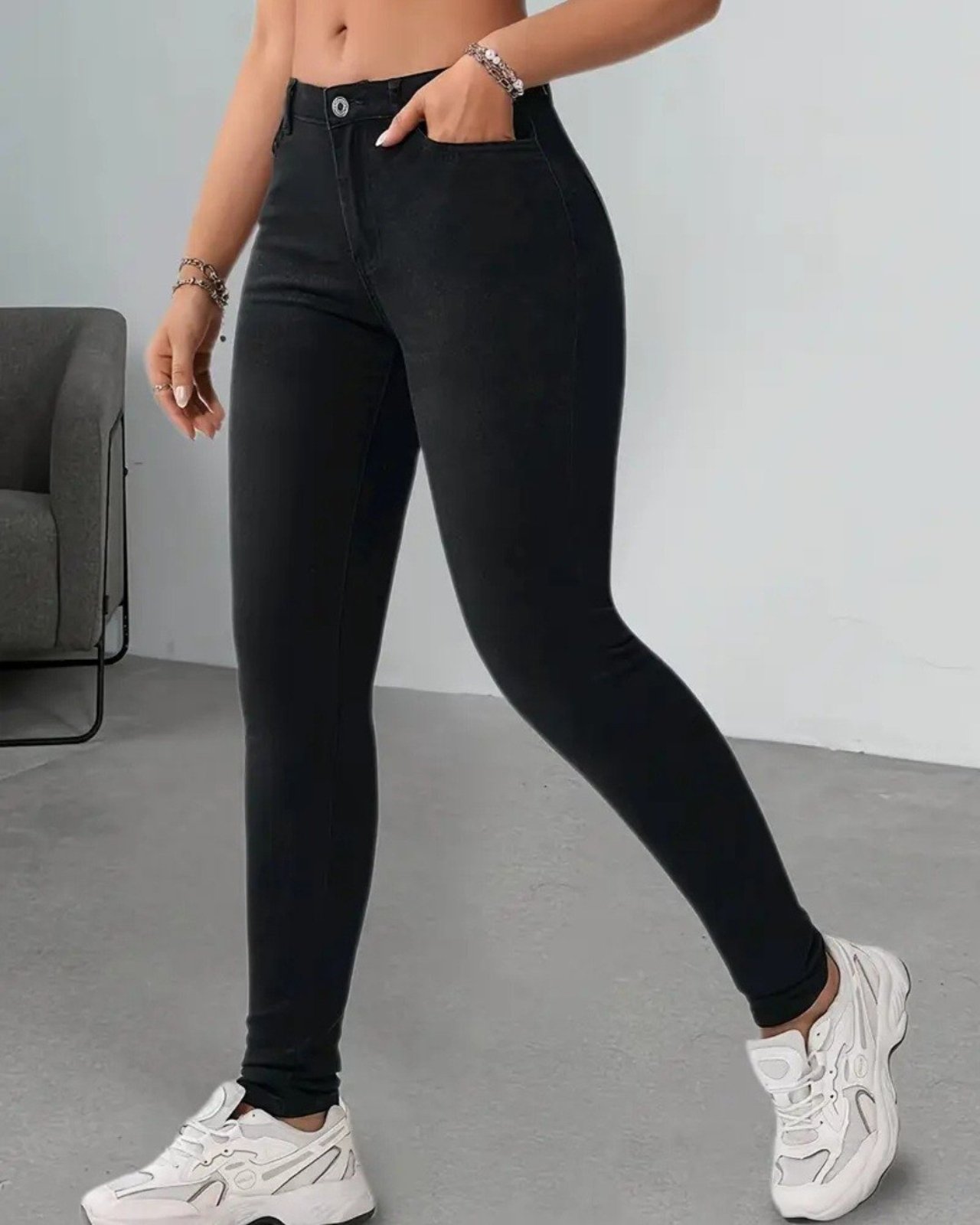 Calça Jeans Skinny Feminina Mys Jeans Preta Cintura Alta com Elastano Confortável