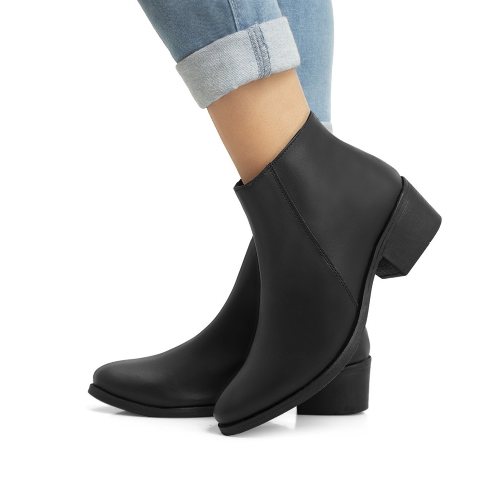 Bota Feminina Bredeni Cano Curto Coturno Com Zíper Lateral Preto