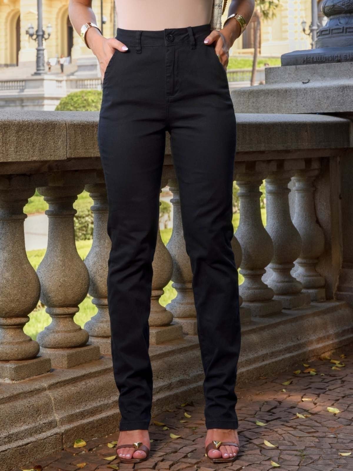 Calça Sarja Alfaiataria Reta Preta Feminina