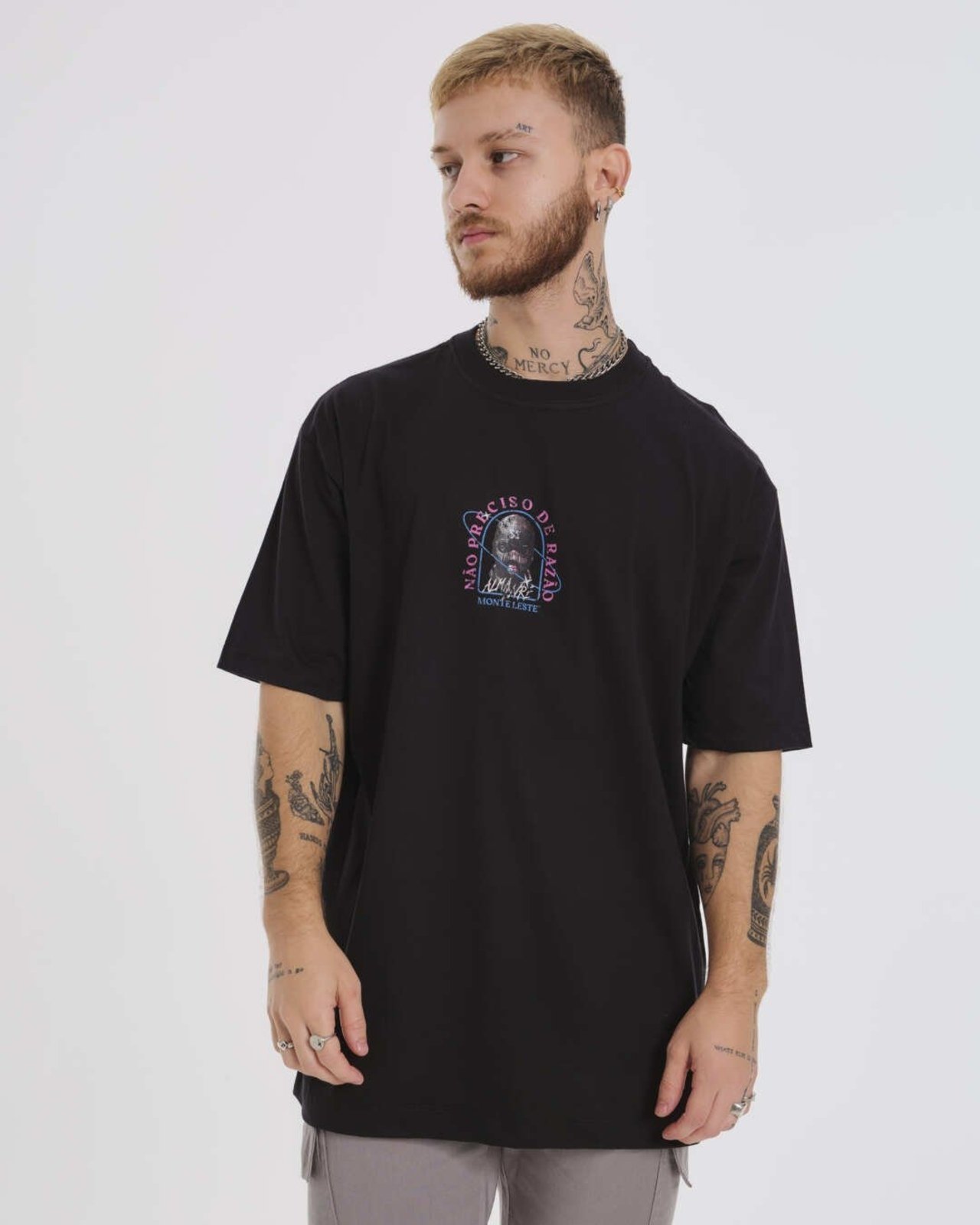 Camiseta Oversized Estampada Razão - Preto