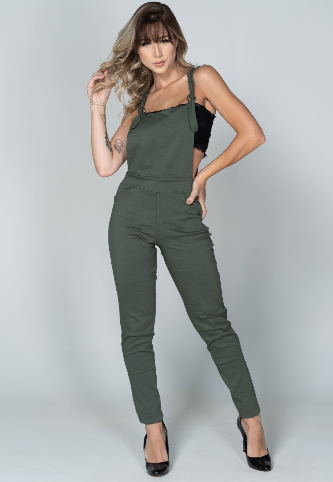 Macacão Feminino Jardineira Serra e Mar Modas Bengaline Verde