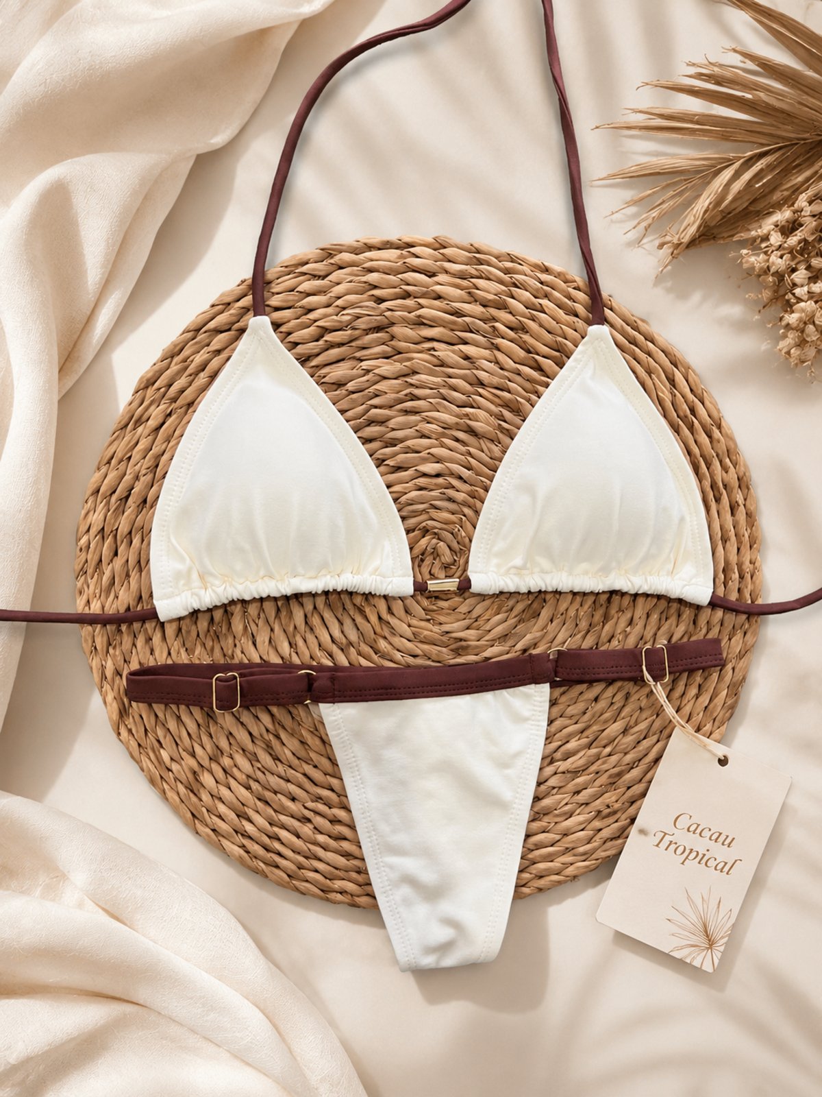 Biquíni Cortininha Creme e Marrom Cacau Tropical com Calcinha Ajustável Moda Praia Feminina