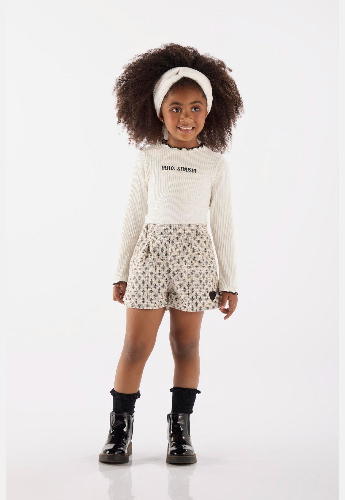Infantil – Conjunto com Blusa e Shorts Up Baby Off-White