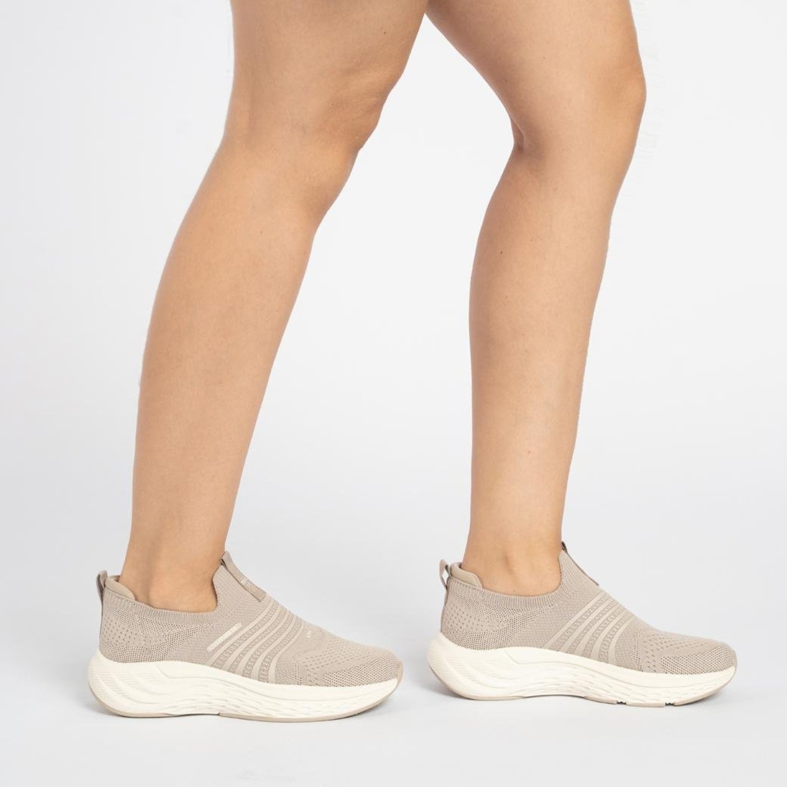 Tênis Via Marte Knit Slip On Feminino Off-white