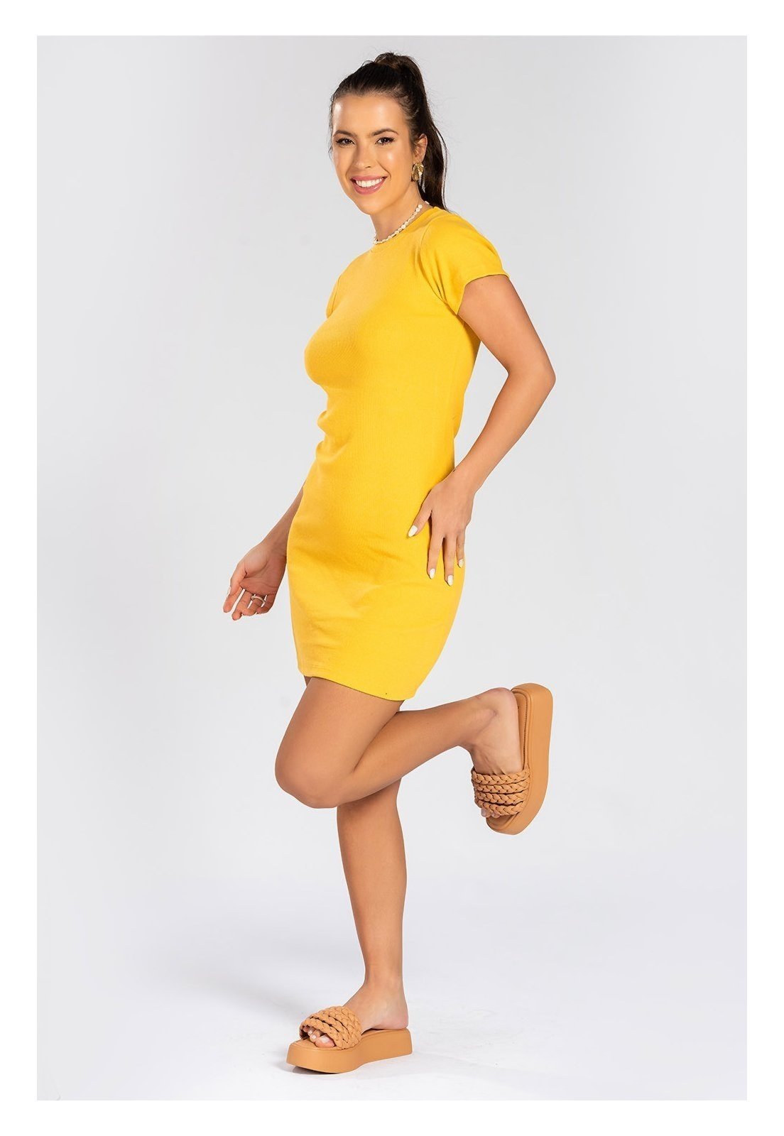 Vestido em Ribana com Manga Mostarda