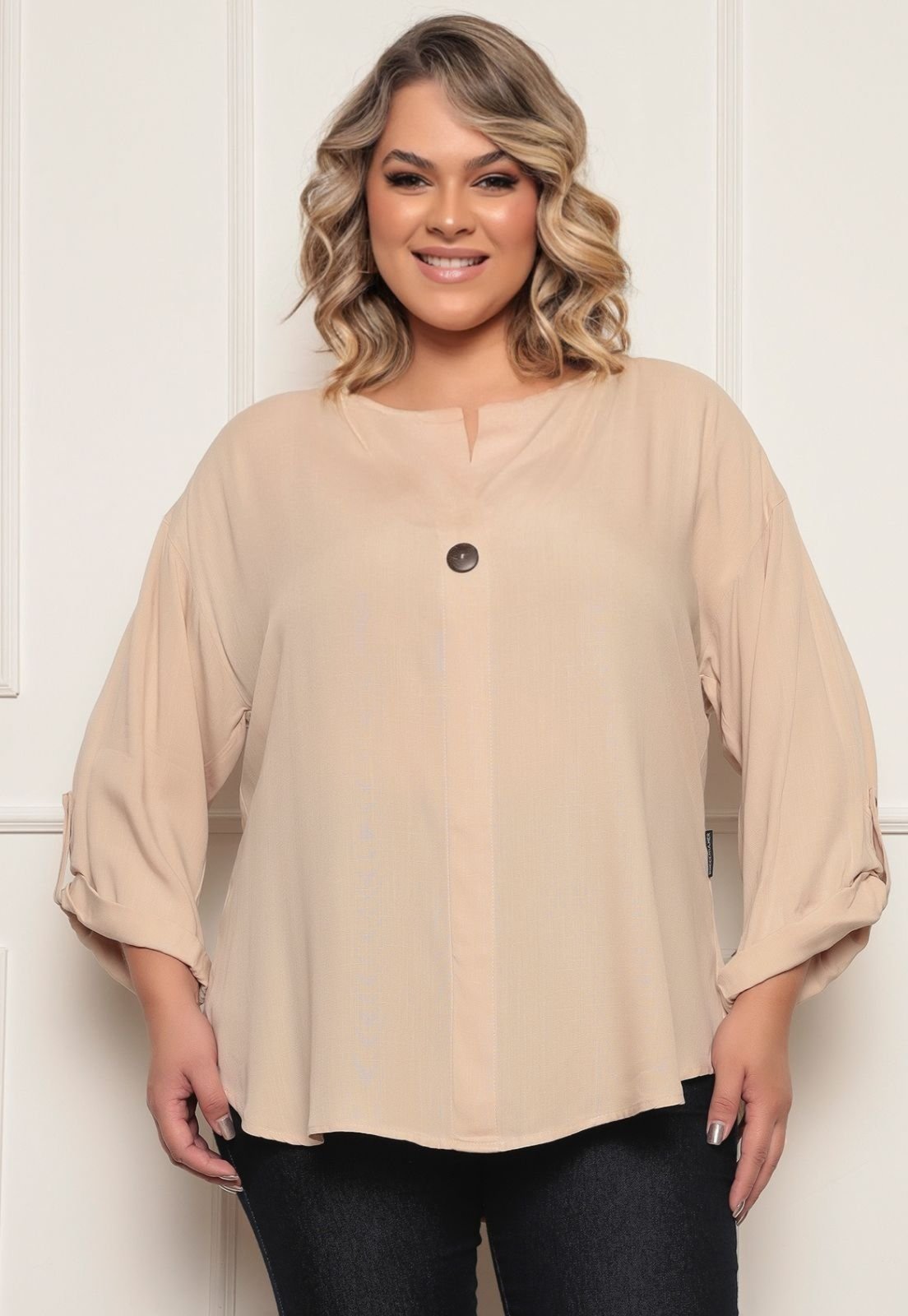 Blusa Feminina Plus Size Manga Curta com Botão Moda Casual linha Premium-Bege