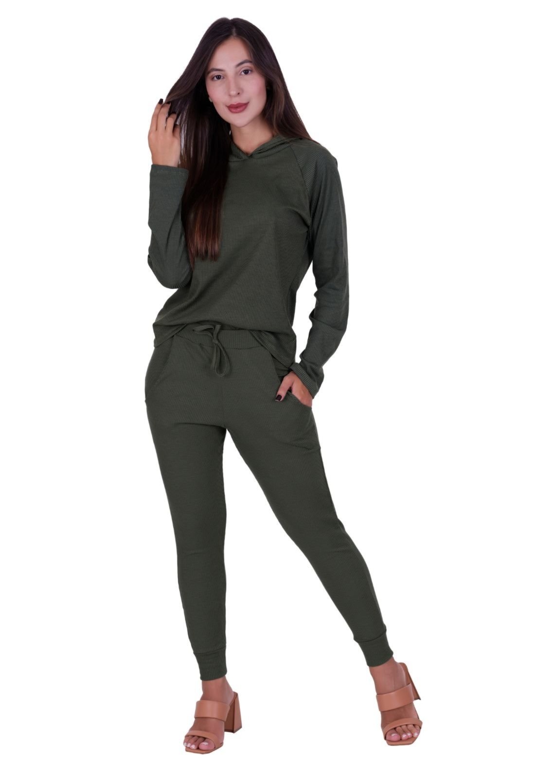 Conjunto Confortável Blusa Manga Longa com Capuz e Calça Jogger Vera e Esther Verde
