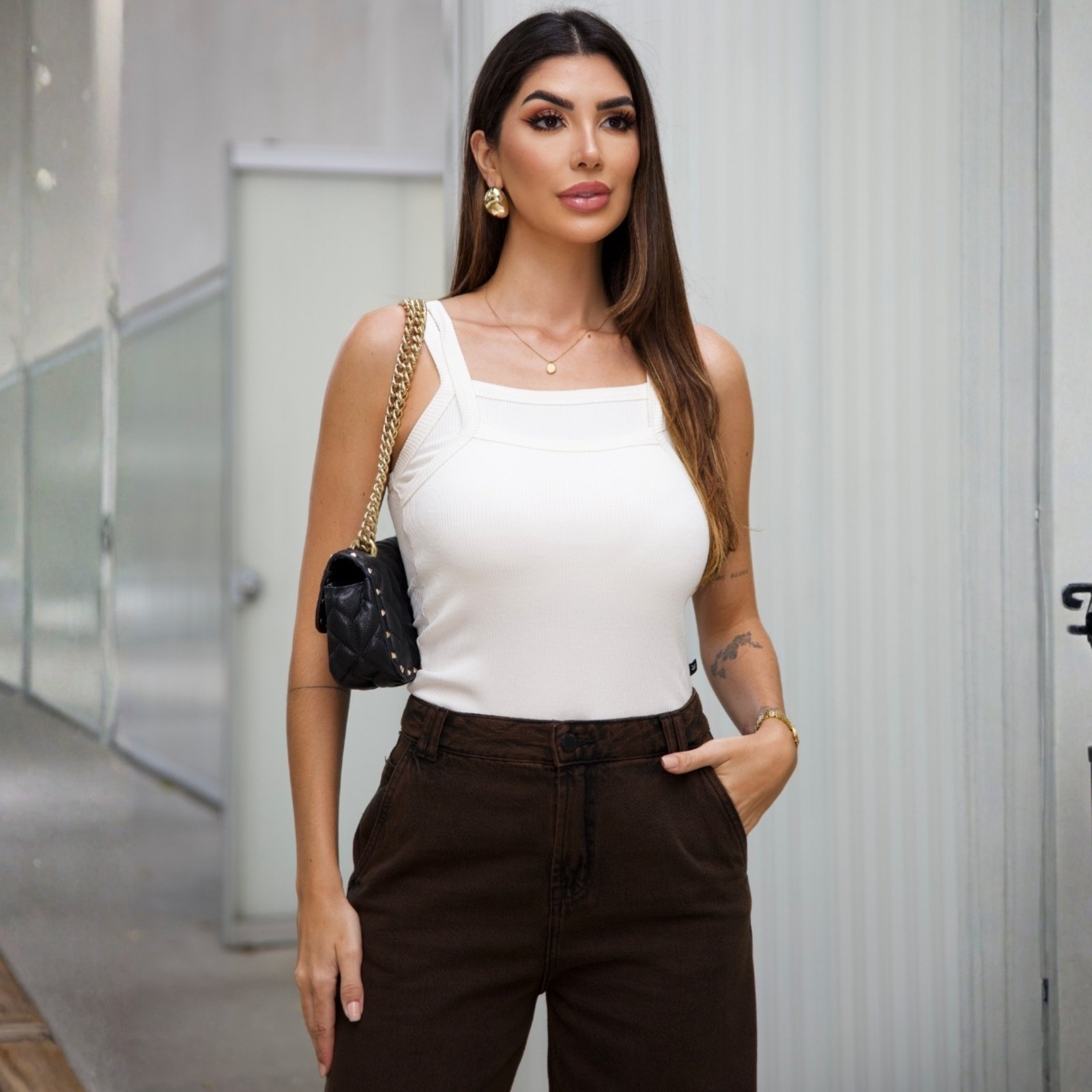 Vista 2 Blusa Regata Feminino Duas Frentes de Alças Revanche Feminino Uruçuca off-white Revanche off-white