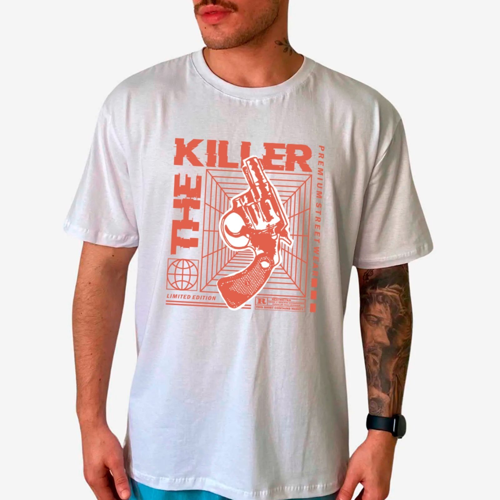 Camiseta Ousy Unissex The Killer Visual Exclusivo Básica Branco