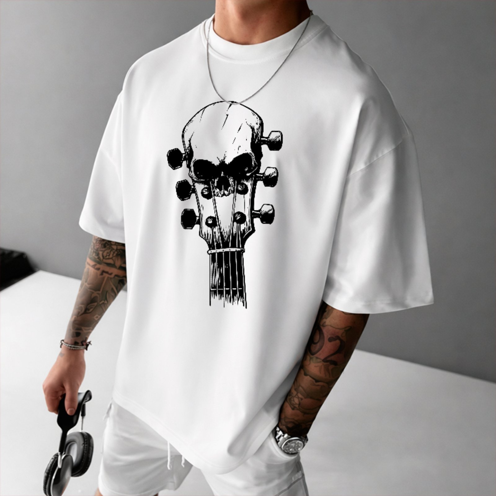 Camiseta Oversized Skull Guitar Rock Style Urban Trend Branco