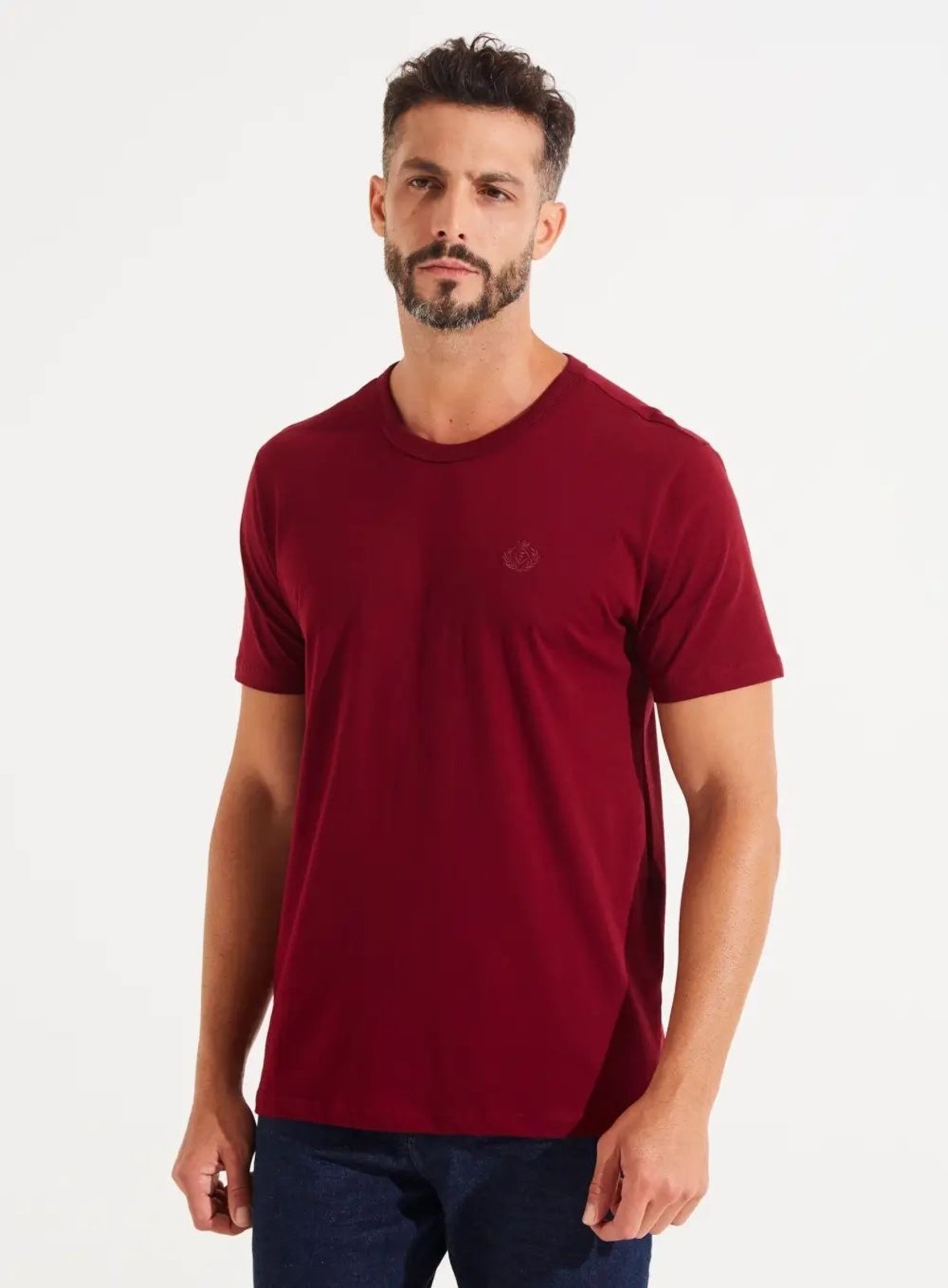 Camiseta Essencial com Bordado Exclusivo Forum Bordo