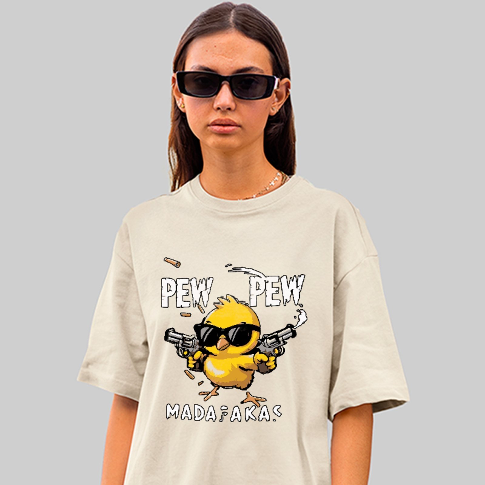 Camiseta Oversized Premium Chick Pew Pew Funny Madafaka Unissex Off White