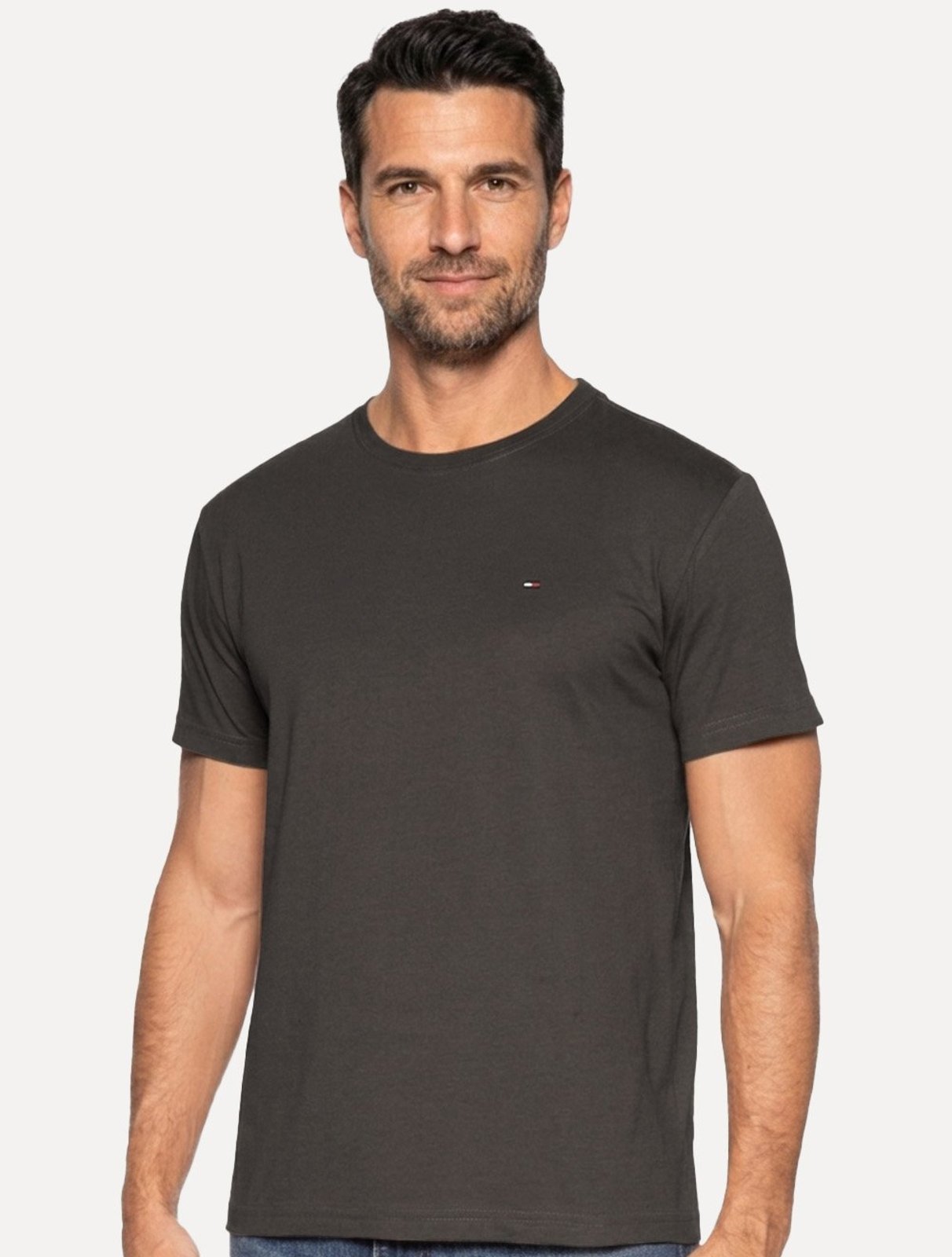 Camiseta Tommy Hilfiger Masculina Essential Cotton Marrom Escuro