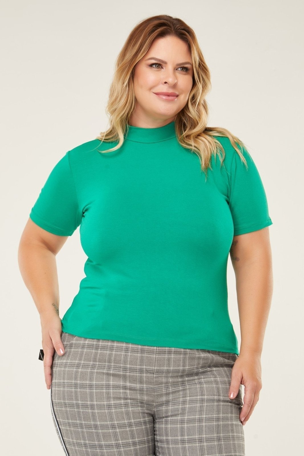 Blusinha Gola Alta D Bell Outlet Fashion Plus Size Verde Bandeira