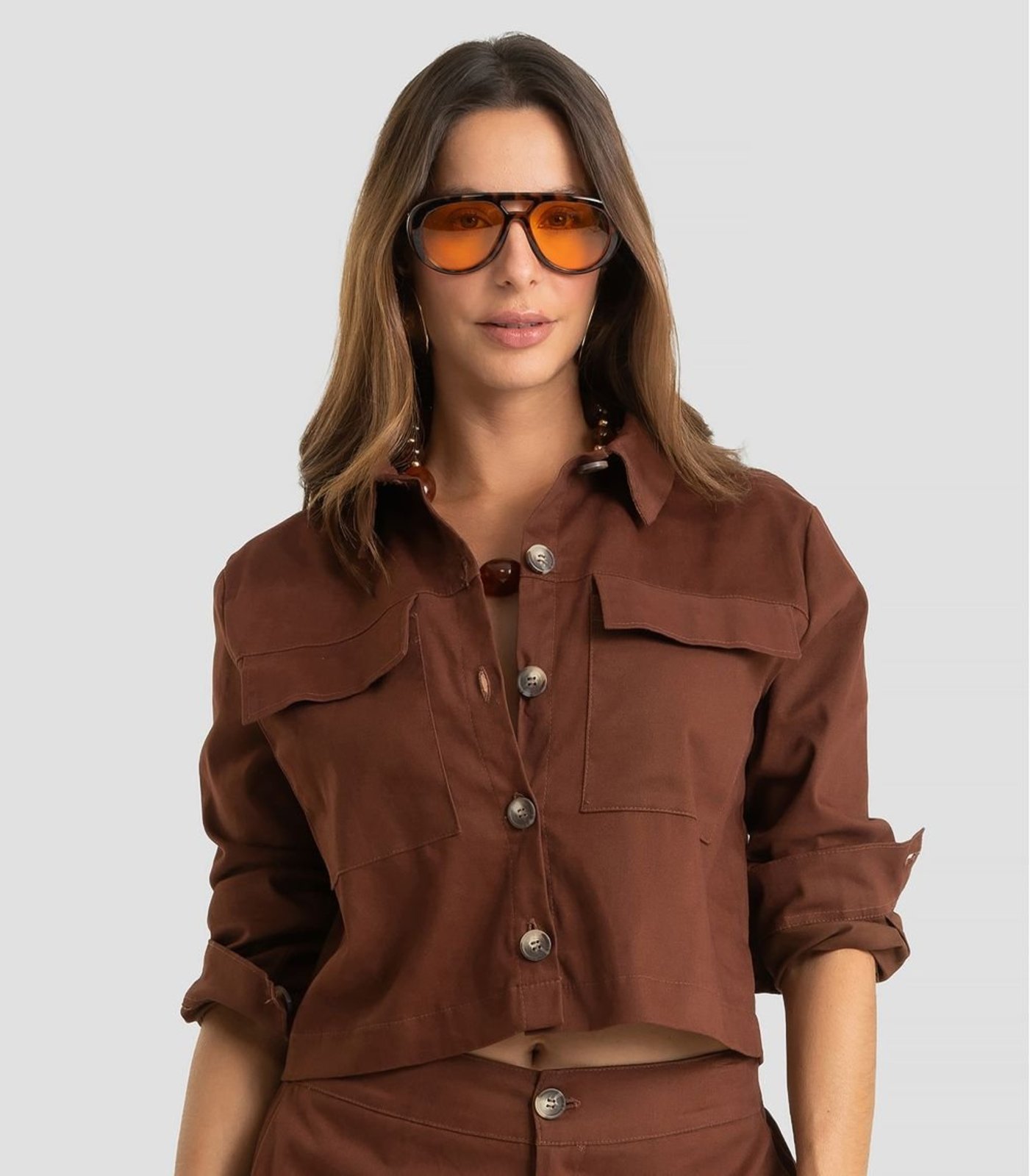 Camisa Feminina Manga Longa Em Sarja Dianna Marrom