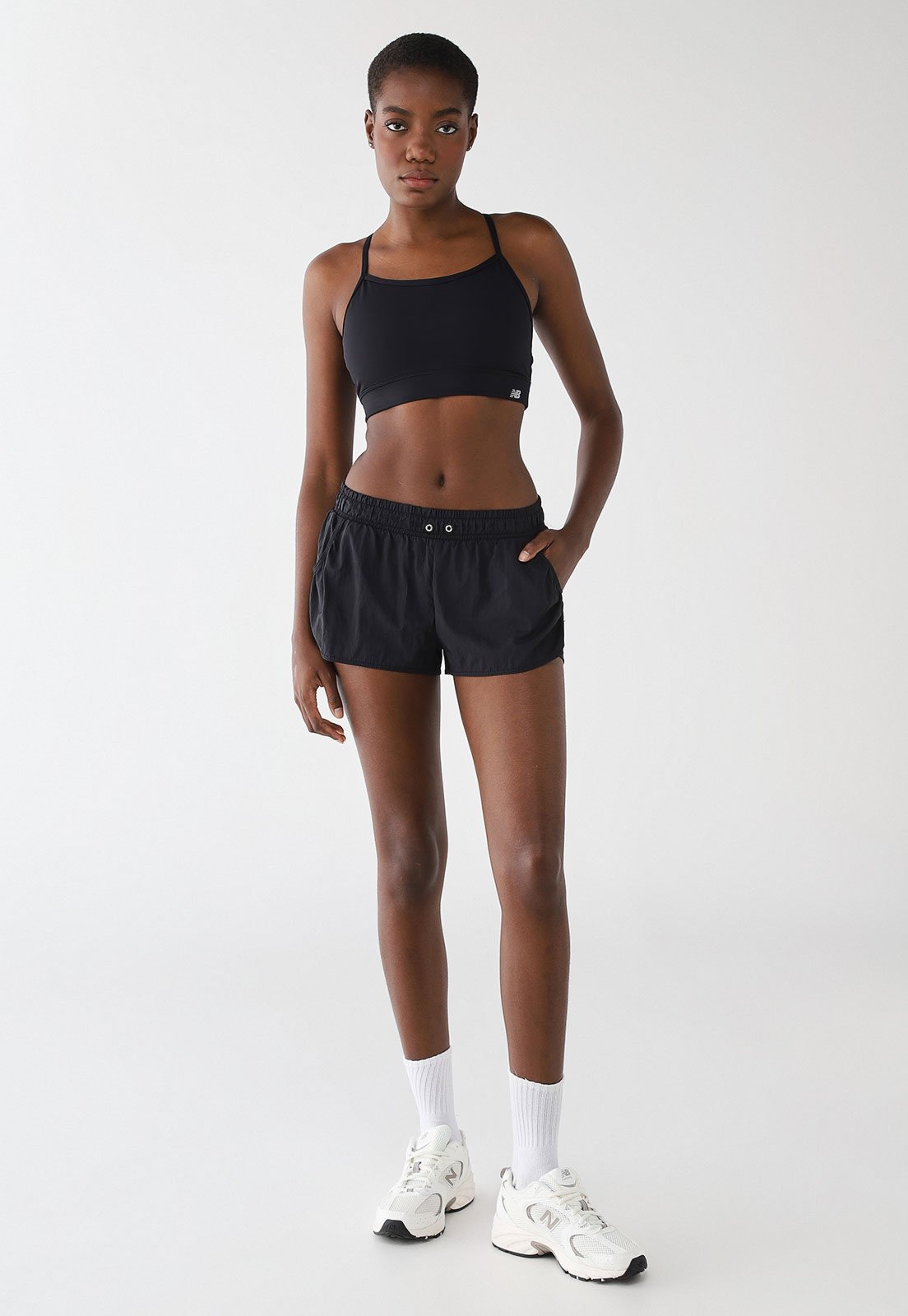 Vista 3 Top Feminino New Balance NB Basic Yoga preto New Balance preto