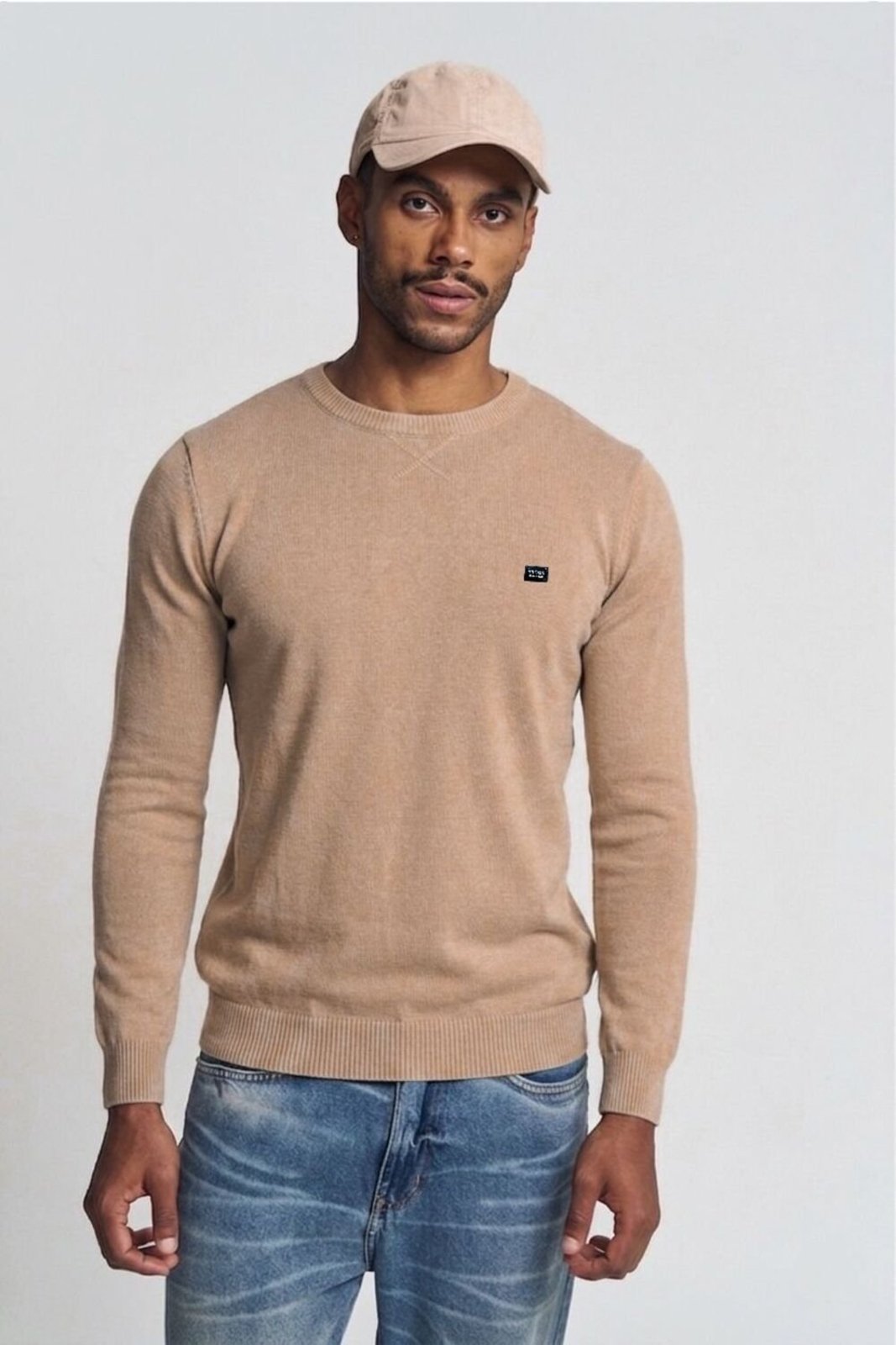 Suéter Slim Masculino Em Tricô Triton Bege Arerita