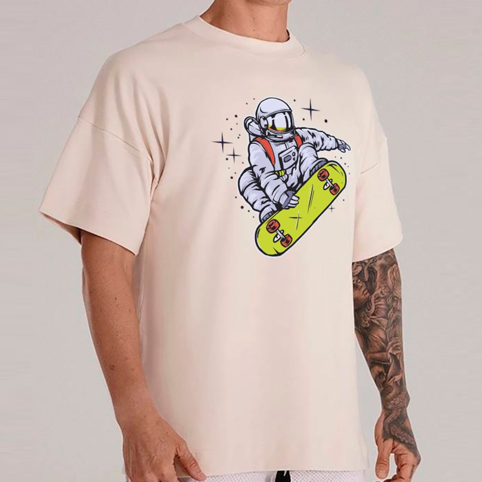 Vista 2 Camiseta Ousy Unissex Streetwear Astronauta Skater Estilo Urbano Oversized Off White off-white white ousy off-white white