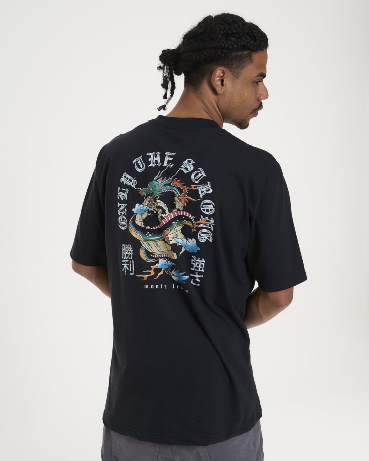 Camiseta Oversized Estampada Global - Preto