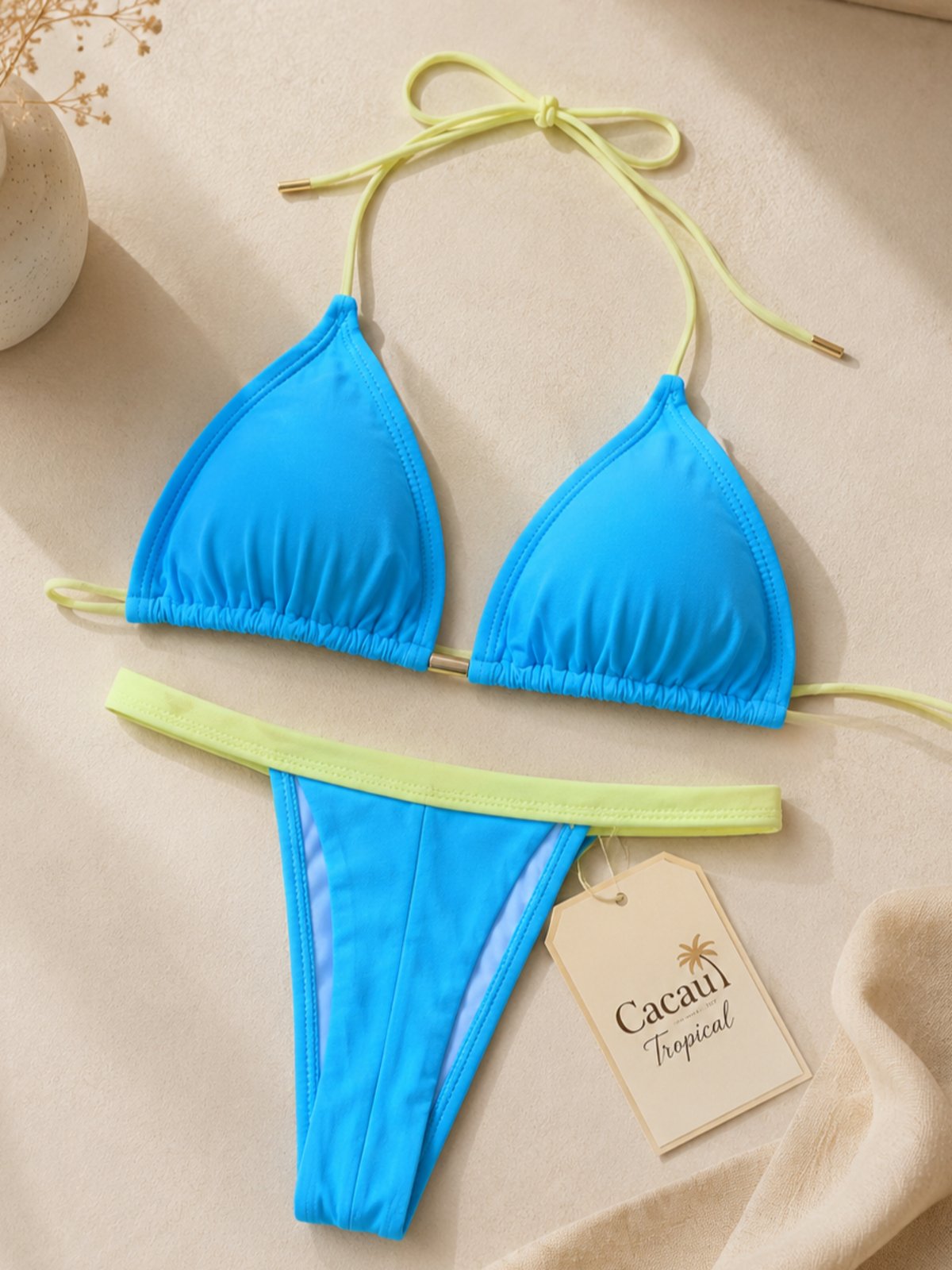 Biquíni Cortininha Azul e Amarelo Cacau Tropical com Calcinha Ajustável Moda Praia Feminina