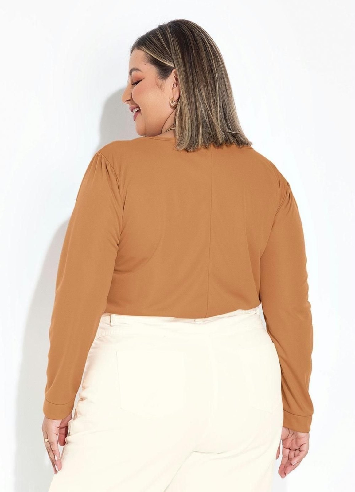 Vista 3 Blusa Com Babado Plus Size Clara Marguerite marrom Marguerite marrom
