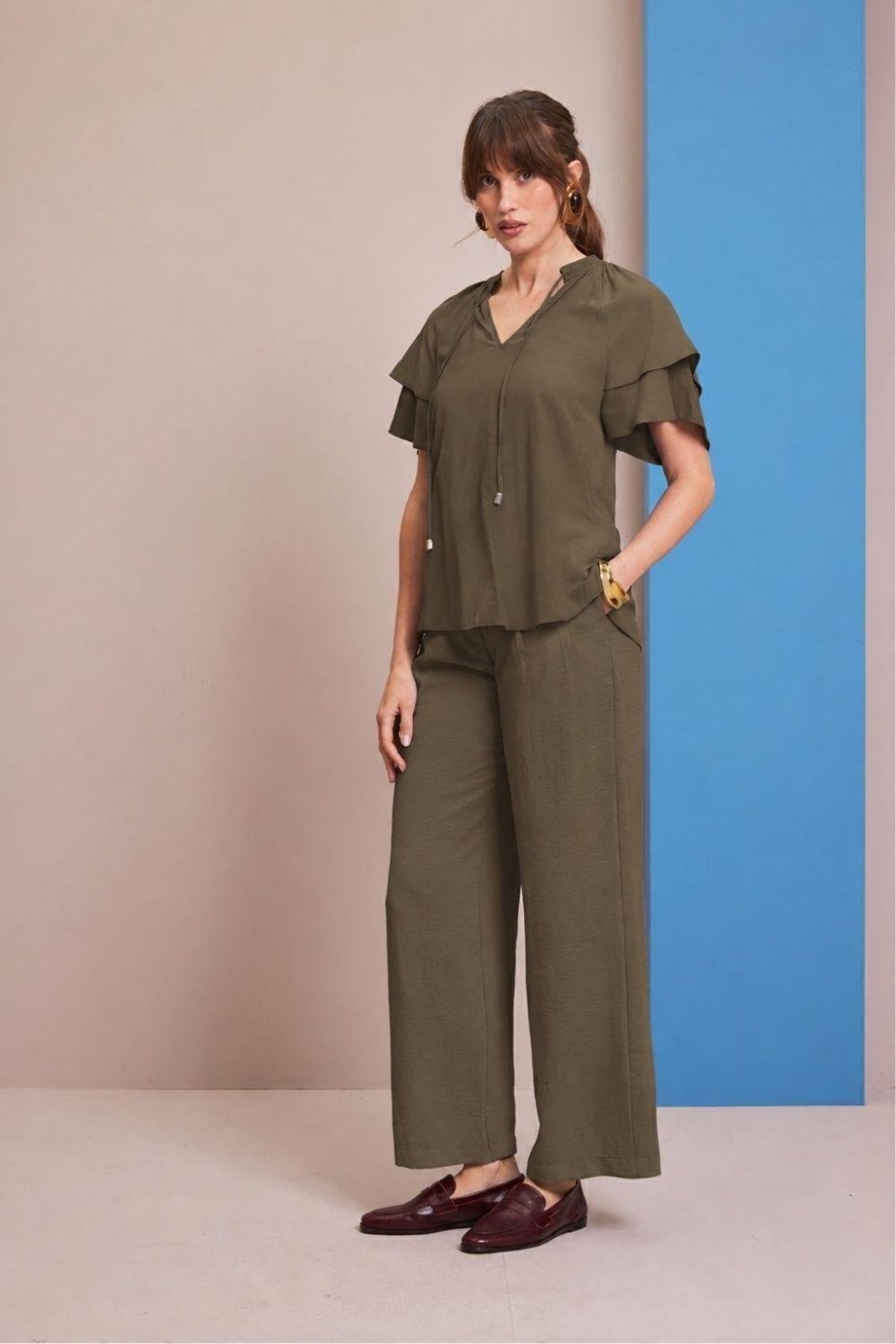 Calça Alfaiataria Fluida Carlota Costa Verde