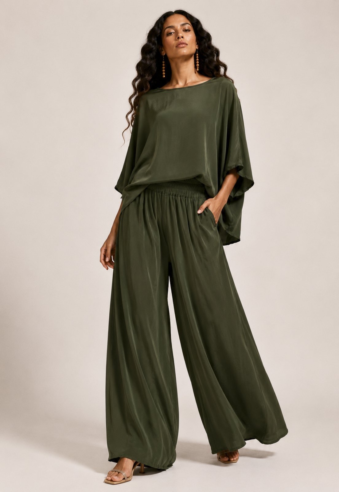 Conjunto Amazonia Vital Feminino Verde Musgo com Blusa Ampla e Calça Pantalona