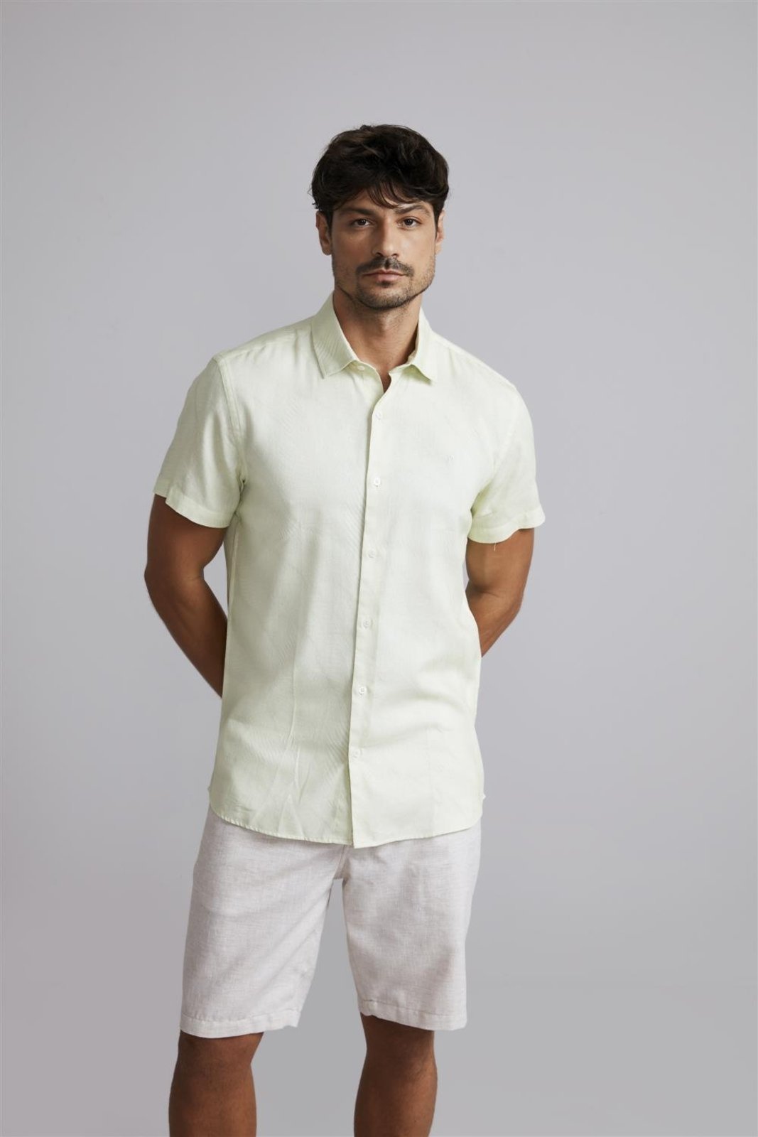 HIGHSTIL Camisa Manga Curta Lisa Slim Fit - Verde Claro