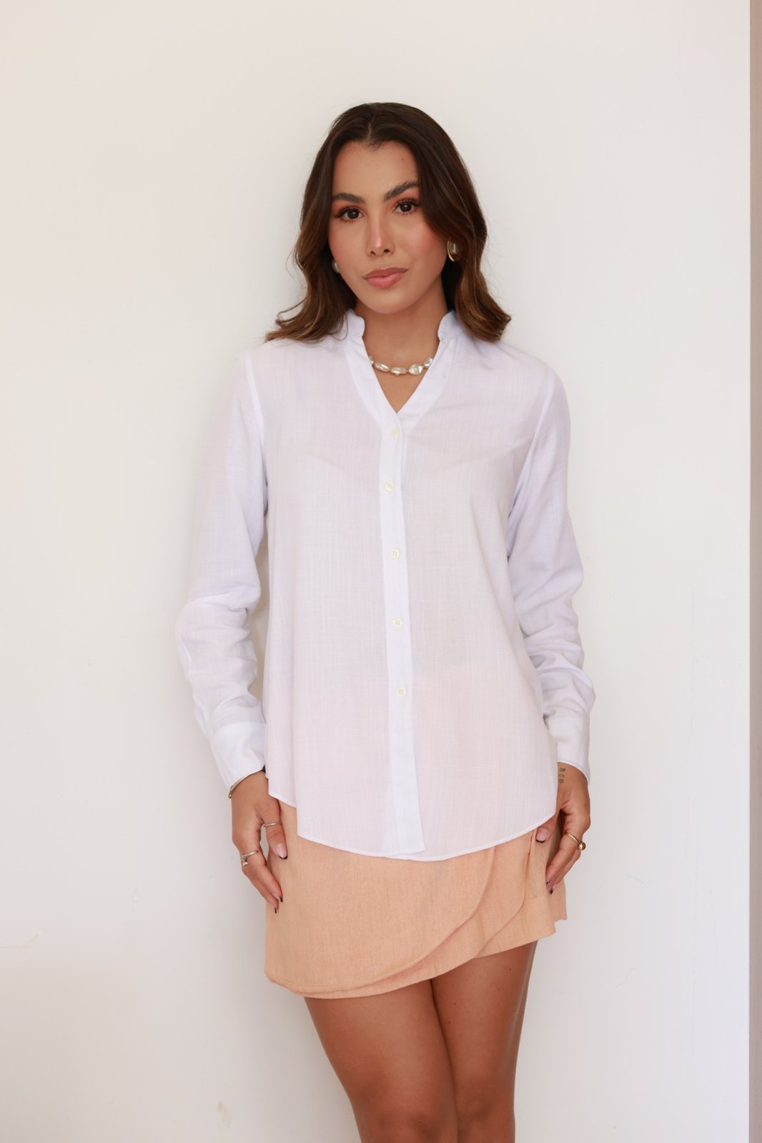Camisa Feminina Ícone Fashion Gola V Branca