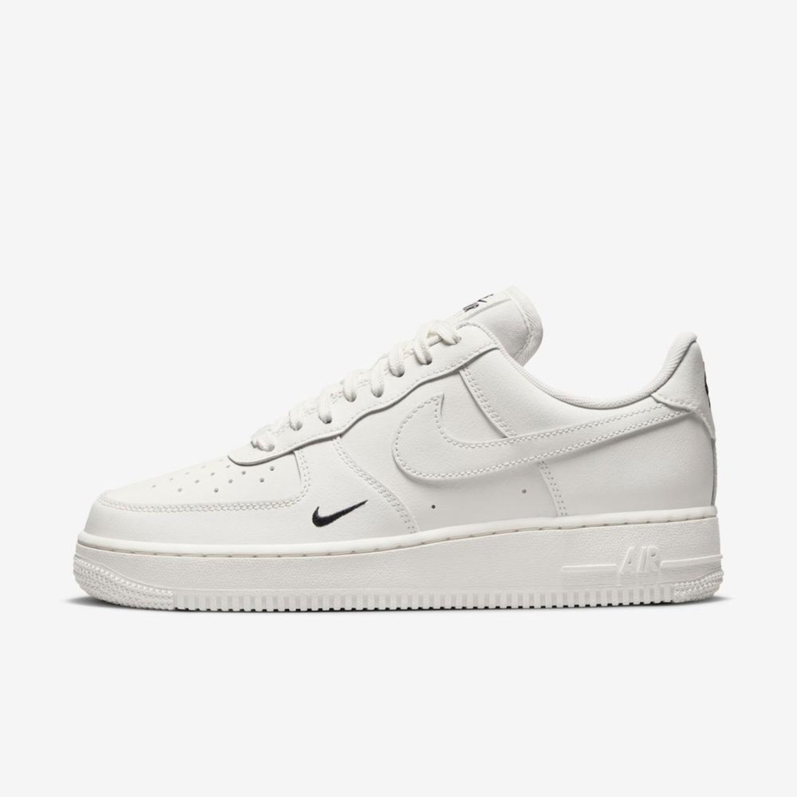 Tênis Nike Air Force 1 ’07 Essential Feminino