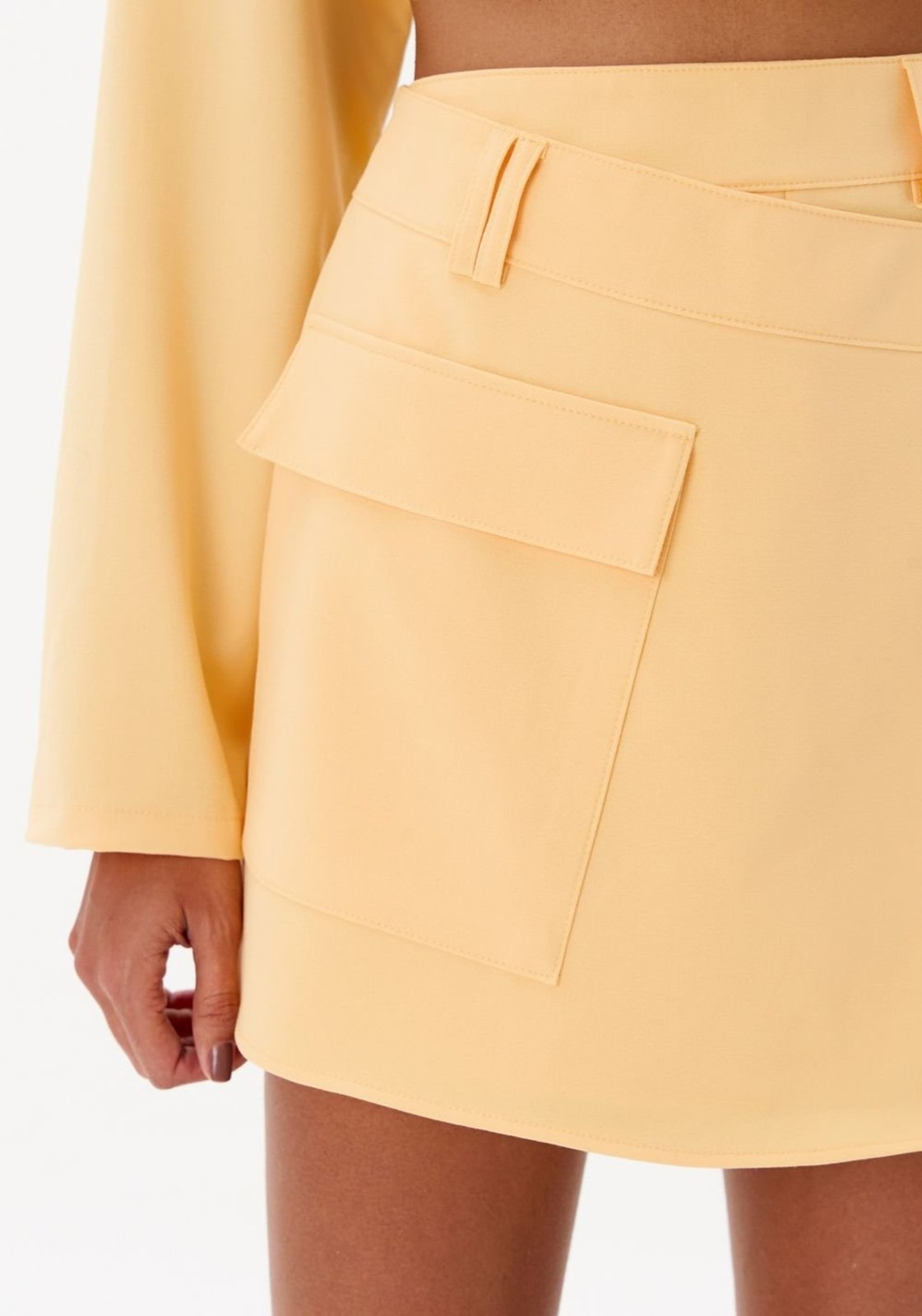 Vista 3 Short Saia Cós Duplo Com Bolso My Favorite Things amarelo My Favorite Things amarelo