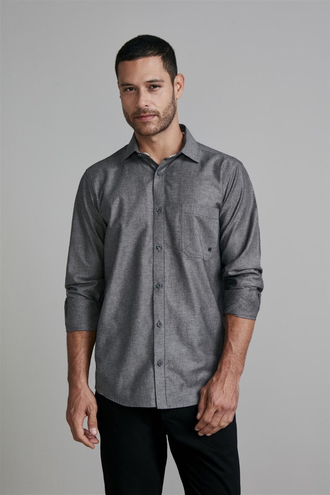 HIGHSTIL Camisa com Bolso Lisa Comfort - Cinza Chumbo