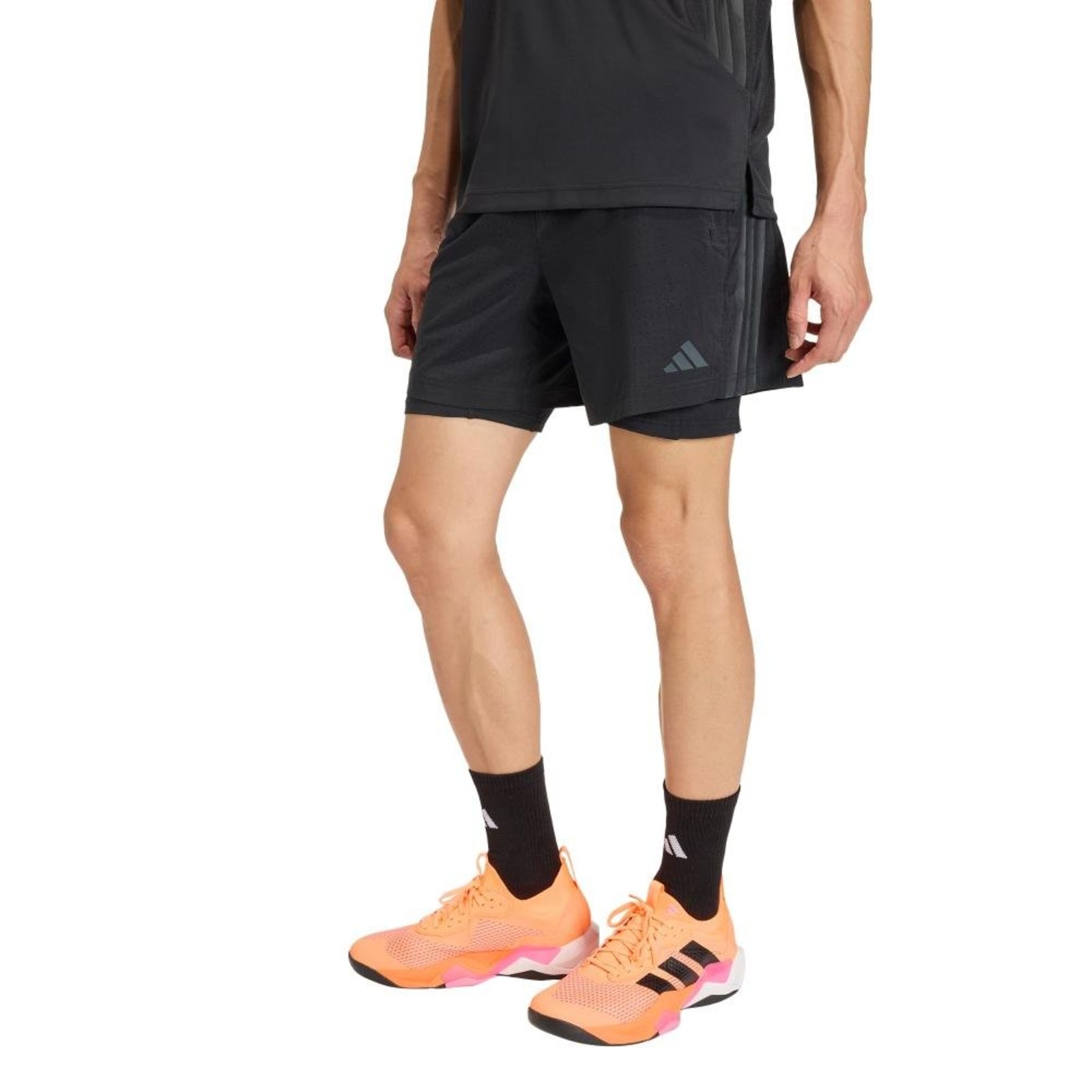 SHORT TREINO TECH ESSENTIALS 2 em 1 adidas Performance Preto