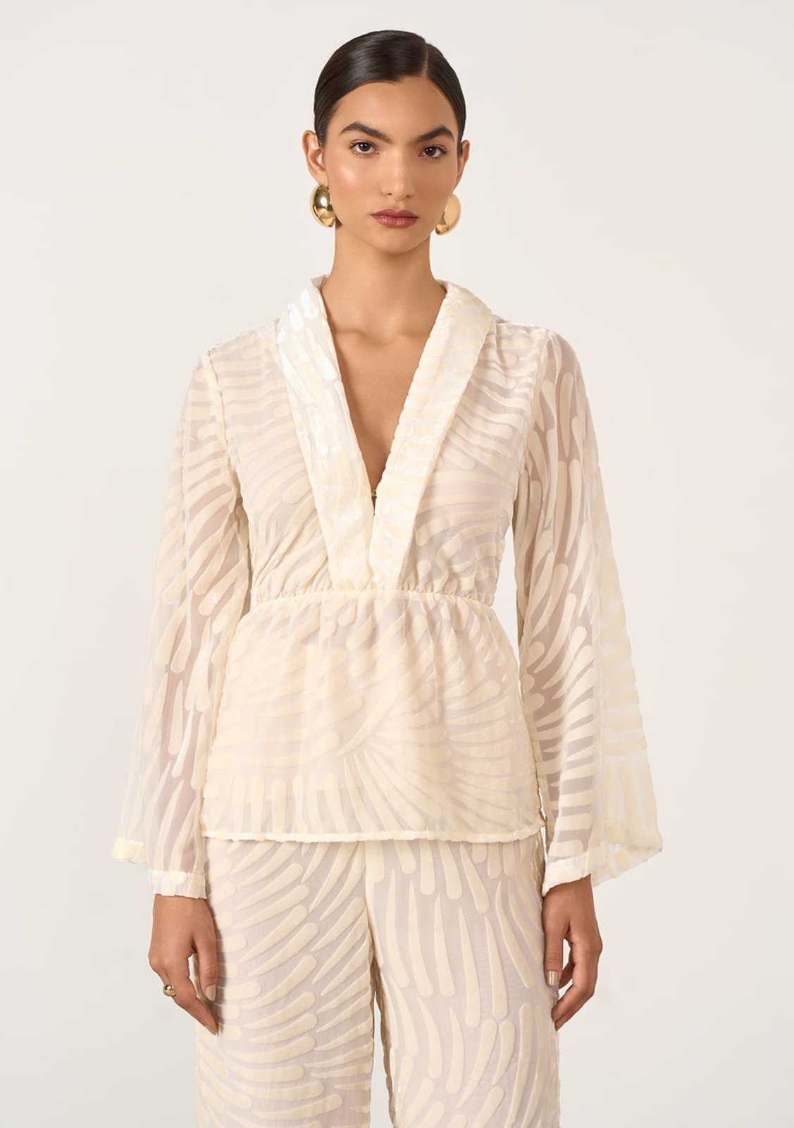Vista 3 Blusa Iódice Decote V Manga Longa Detalhe Elástico bege IÓDICE bege