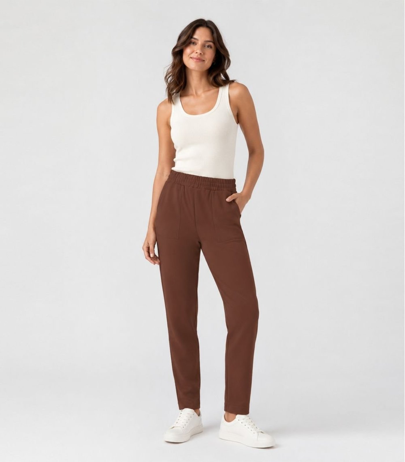 Calça Feminina Em Moletom Com Bolso Infinita Cor Marrom