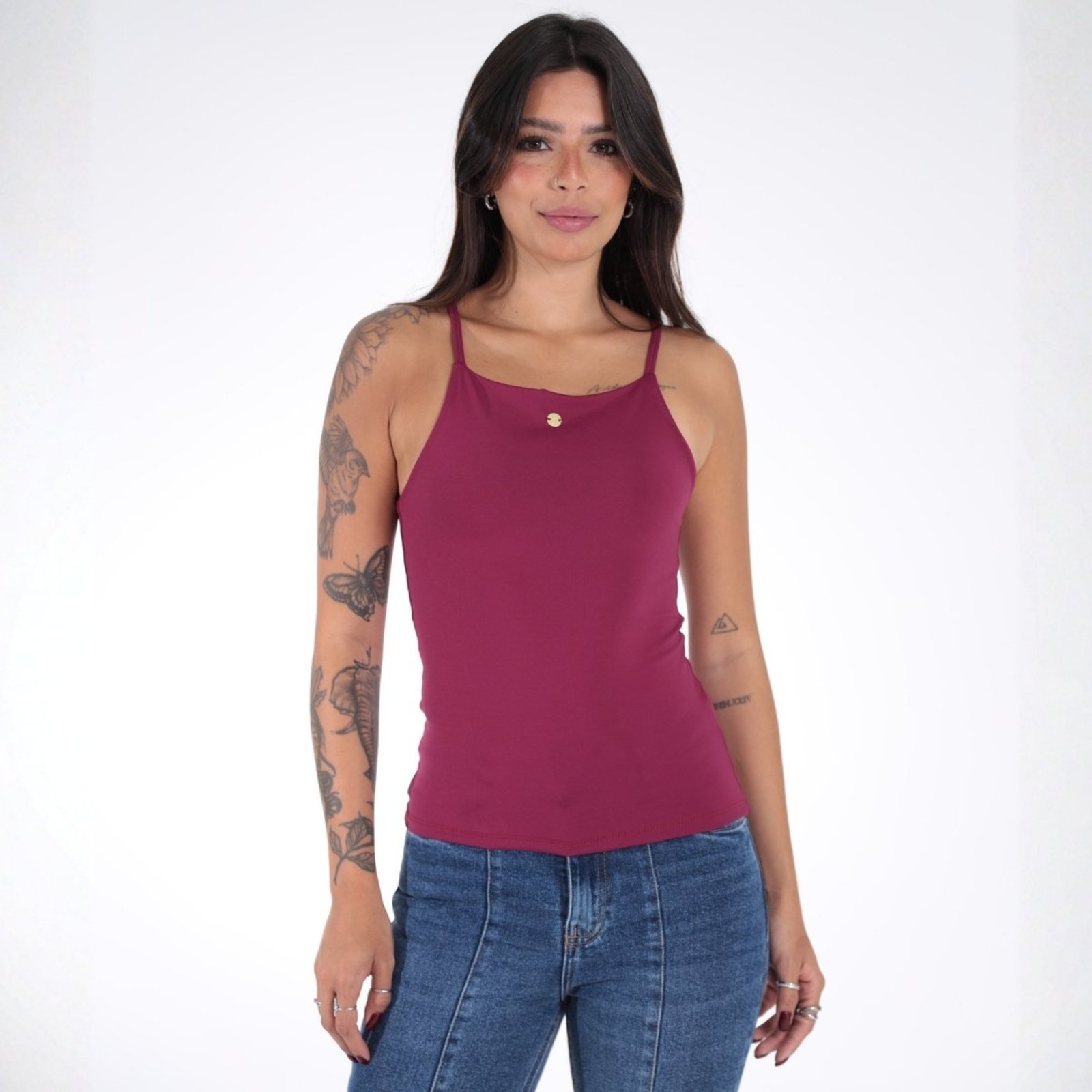Blusa Feminina de Alcinha Cavada com Plaquinha Revanche Beverly